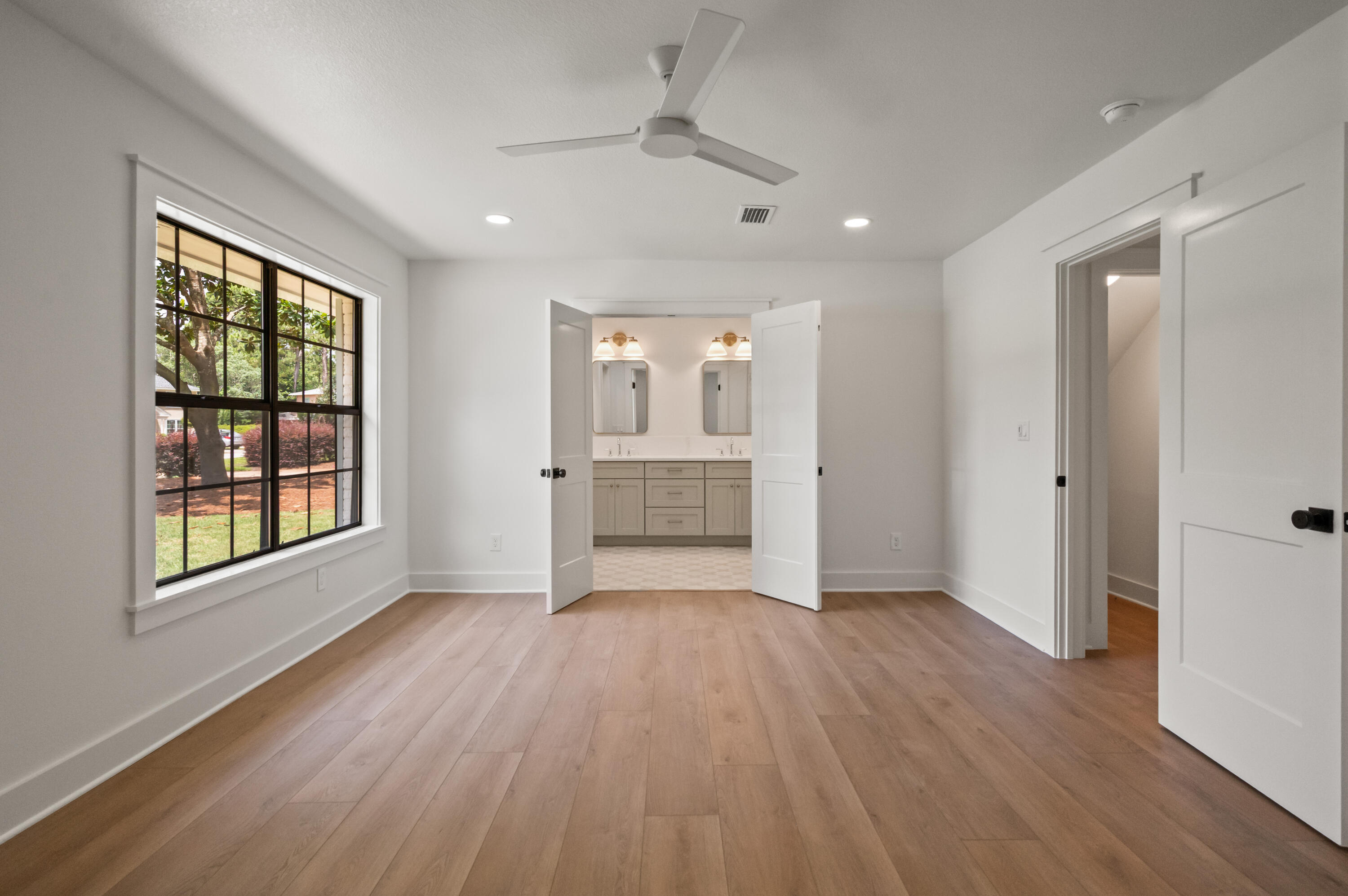 ST ANDREWS EAST BLUEWATER BAY - Residential