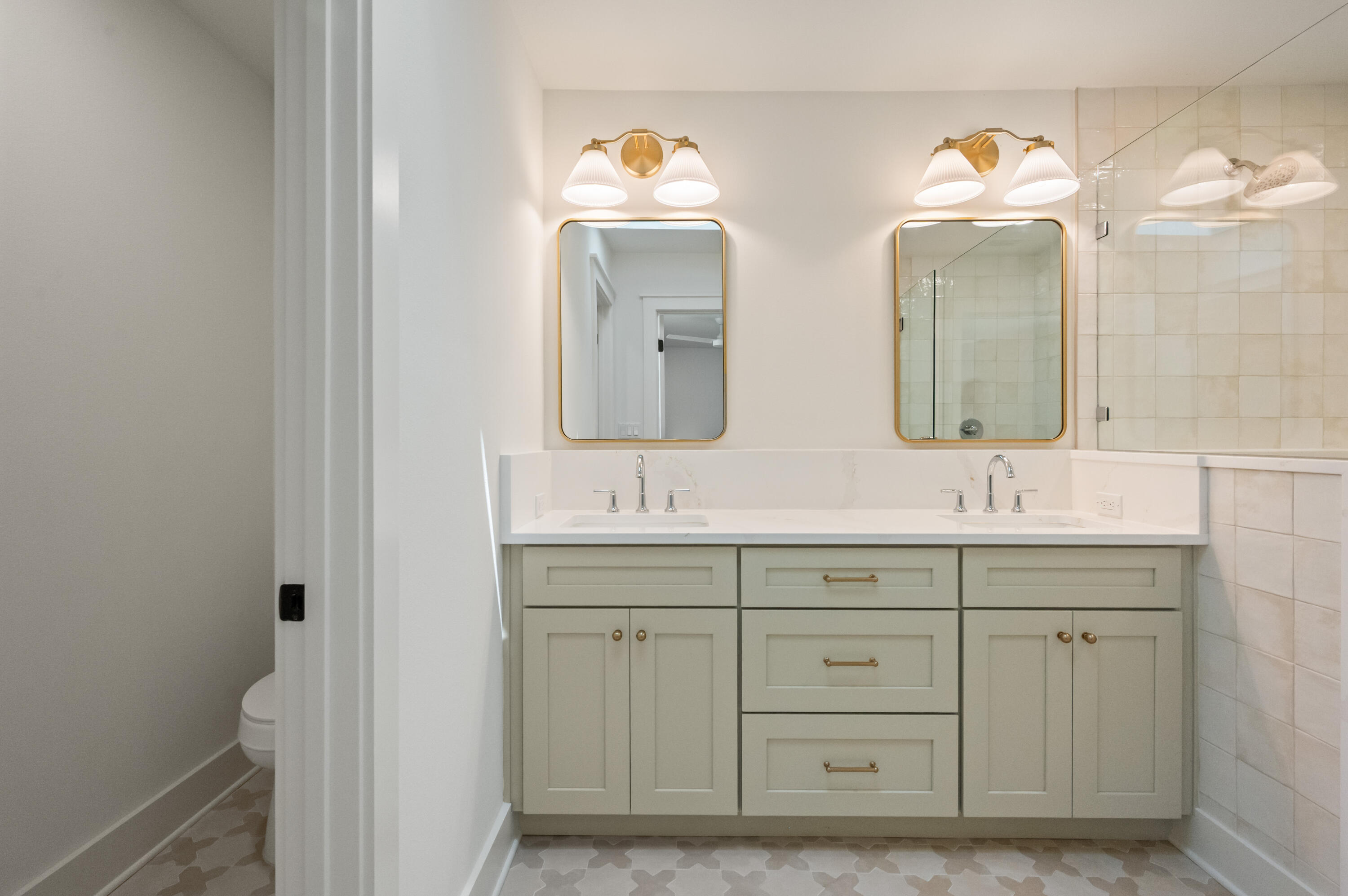 ST ANDREWS EAST BLUEWATER BAY - Residential
