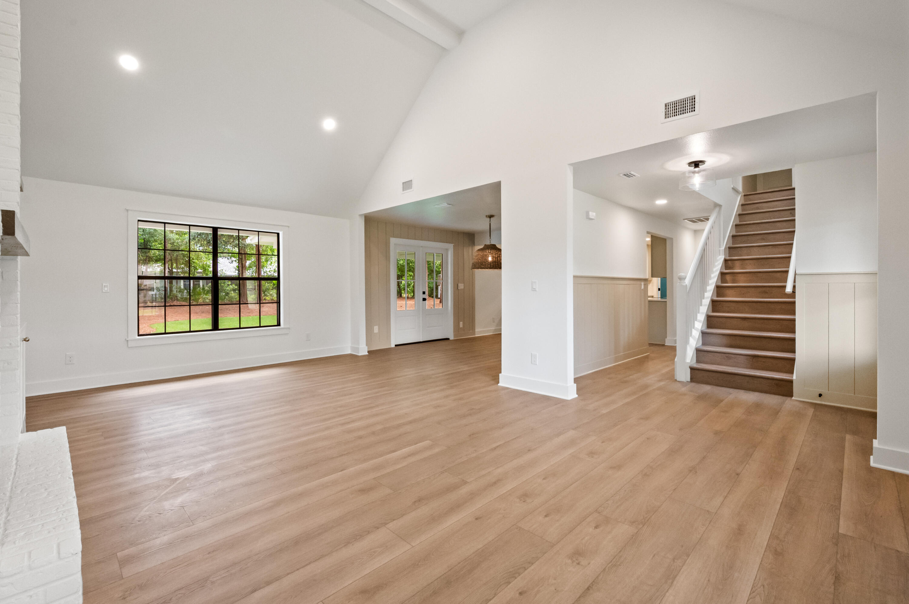 ST ANDREWS EAST BLUEWATER BAY - Residential