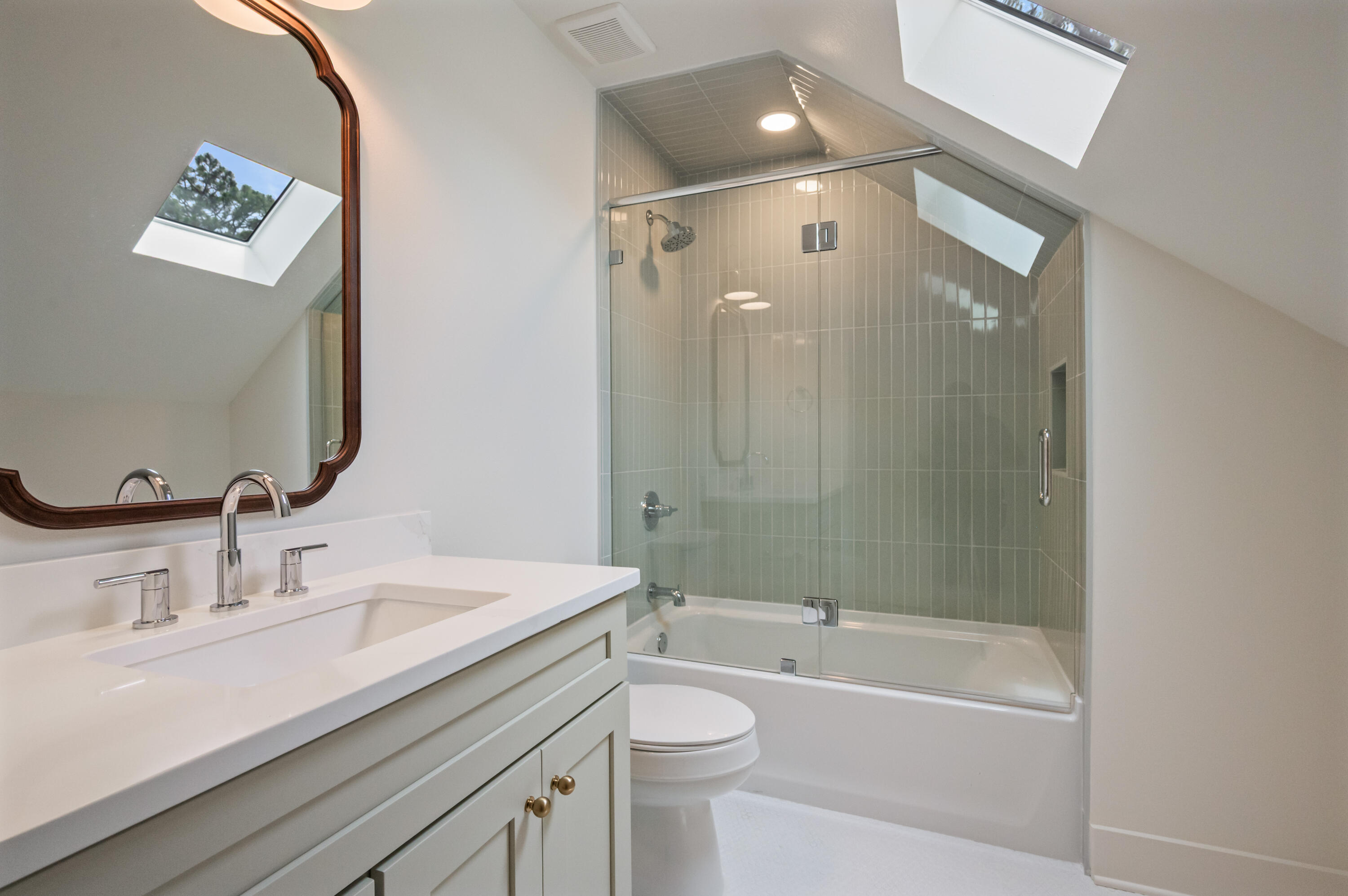 ST ANDREWS EAST BLUEWATER BAY - Residential