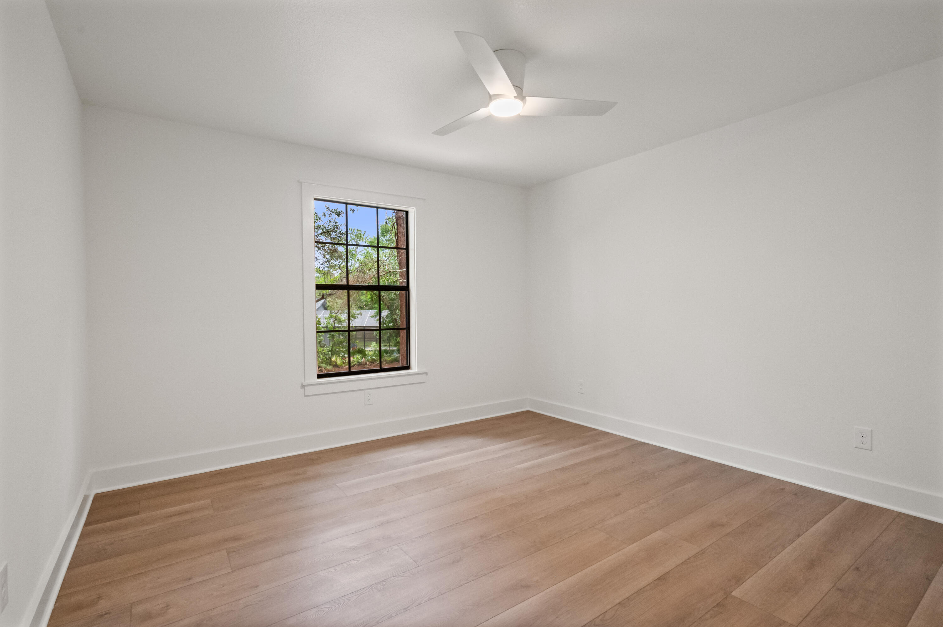 ST ANDREWS EAST BLUEWATER BAY - Residential