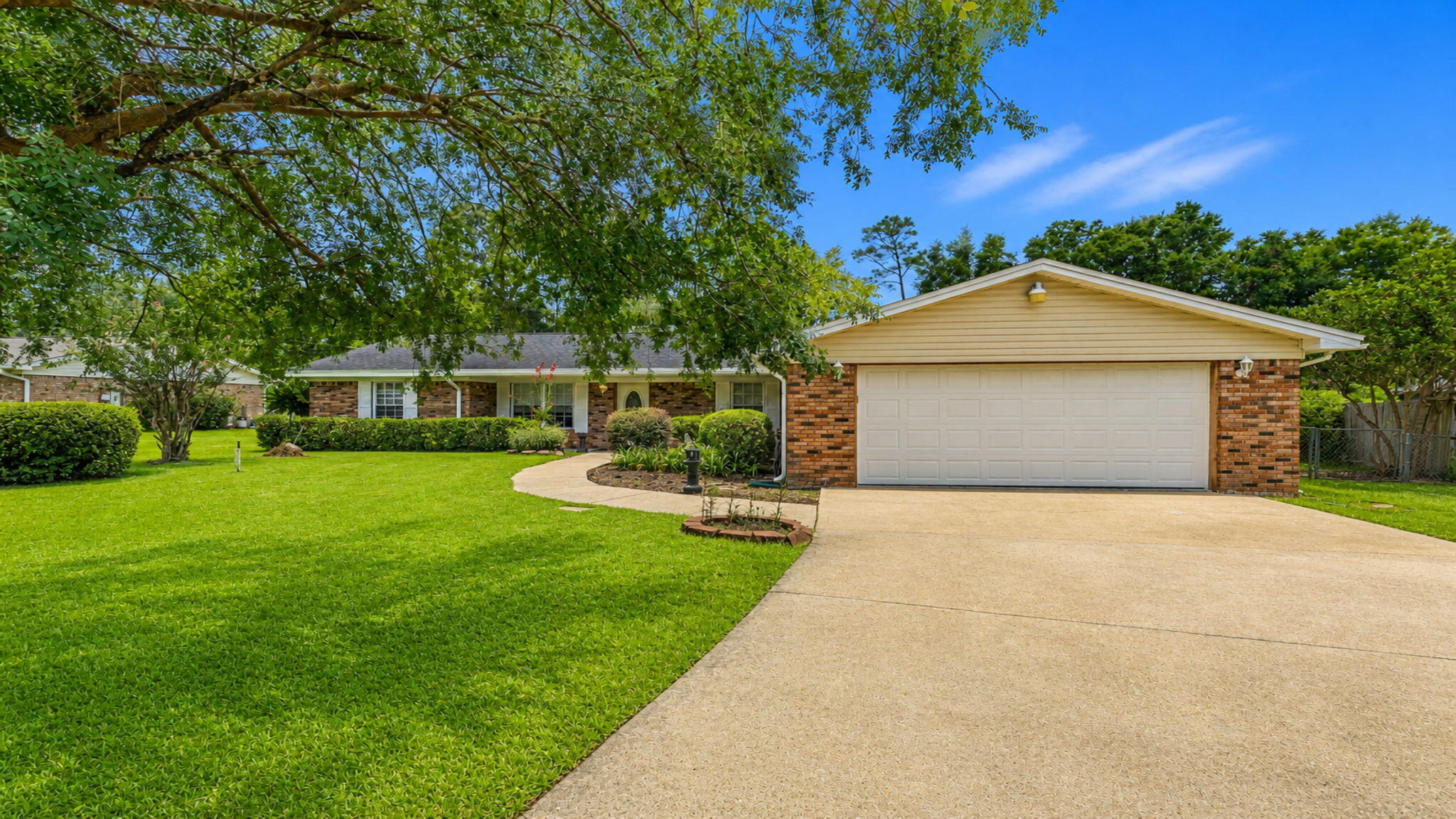 BRANDYWOOD - Residential