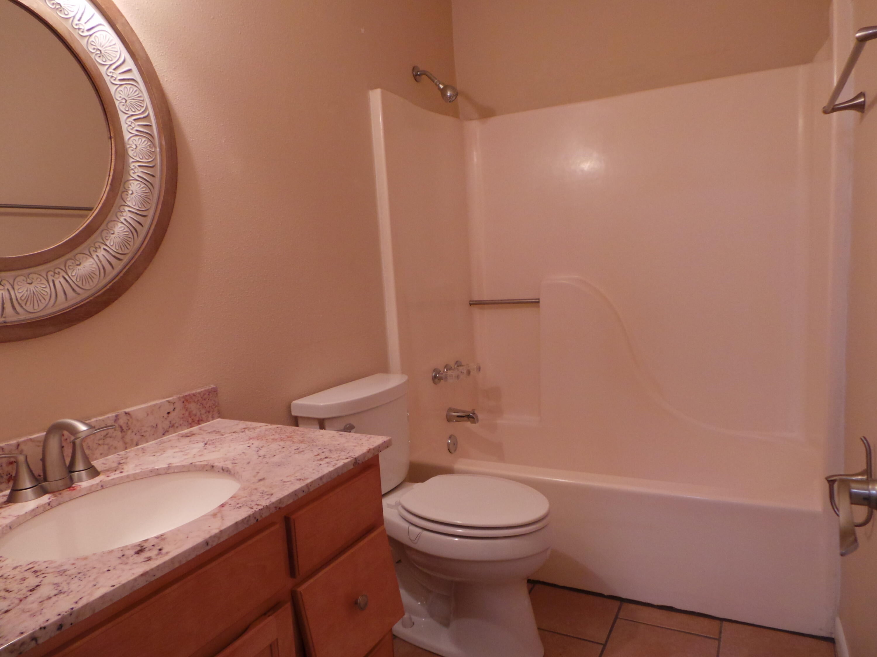 BAY BREEZE - Residential Lease