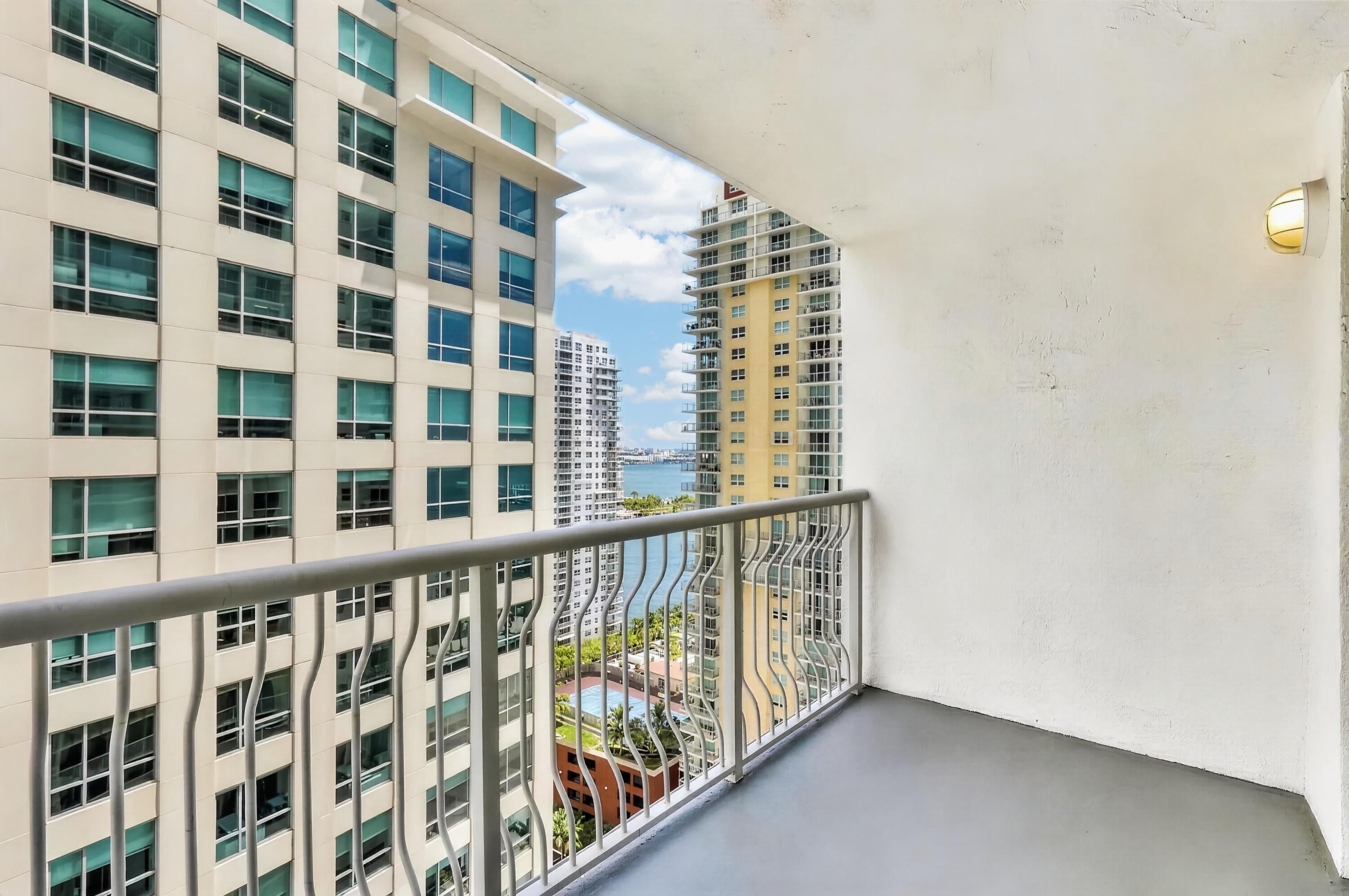 Experience elevated city living from this 25th-floor studio at The Club at Brickell Bay. Offering approximately 425 square feet, the residence features an open layout, a full bathroom, private balcony and skyline views. The thoughtfully arranged interior provides flexibility for living, dining and sleeping areas, while an assigned parking space adds convenience. Building amenities include swimming pools, a fitness center, spa, business center, clubroom, 24-hour security.. Located in the heart of Brickell with convenient access to restaurants, shopping, entertainment and Miami's business district.

buyer to verify all information to be accurate and true.