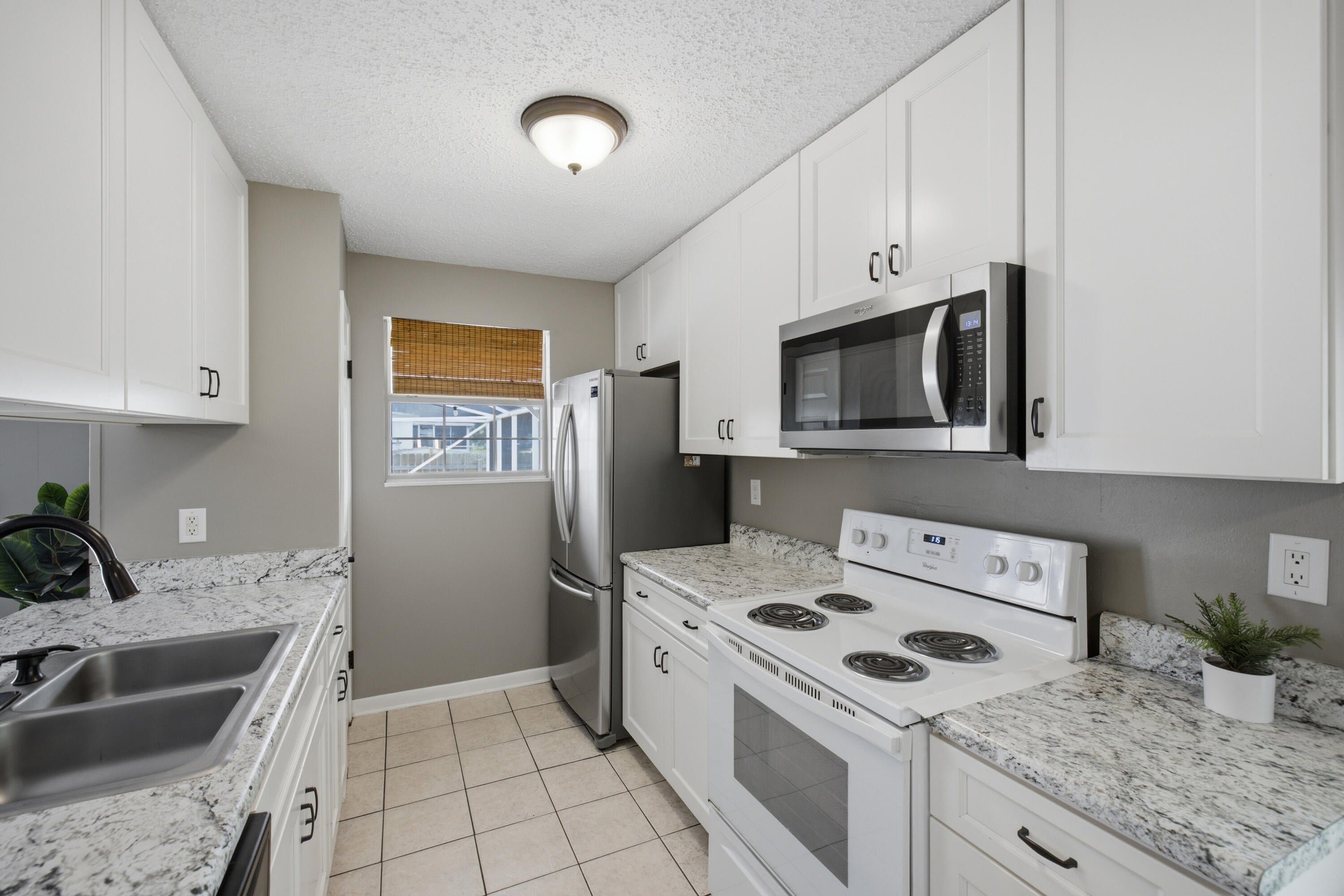 PALM ESTATES UNIT 2 - Residential
