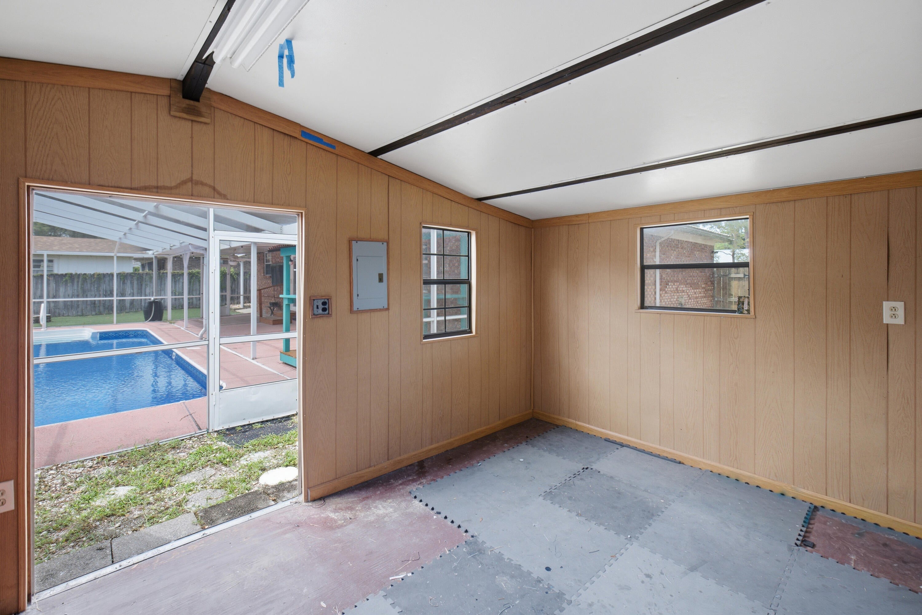 PALM ESTATES UNIT 2 - Residential