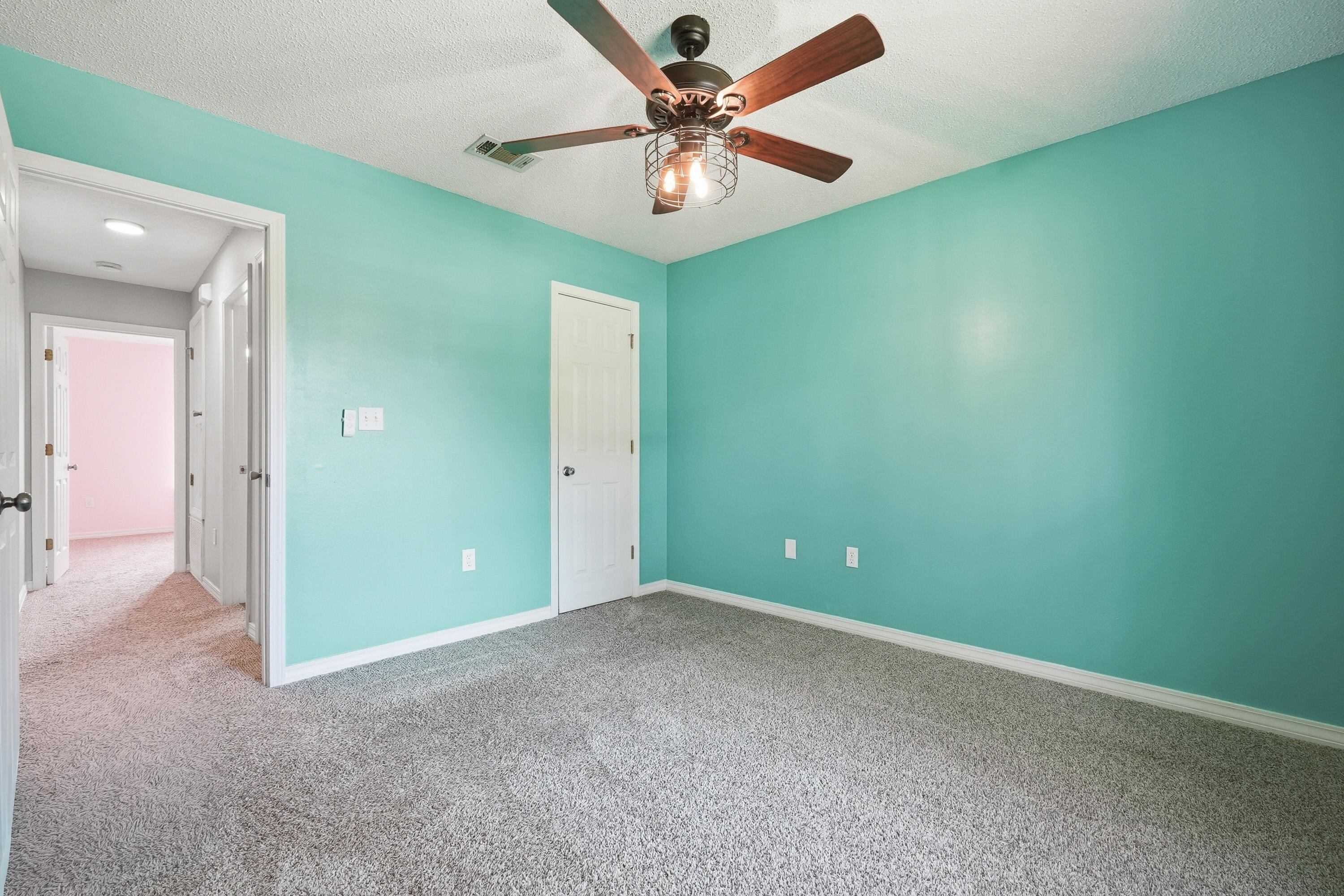 AUBURN ACRES - Residential