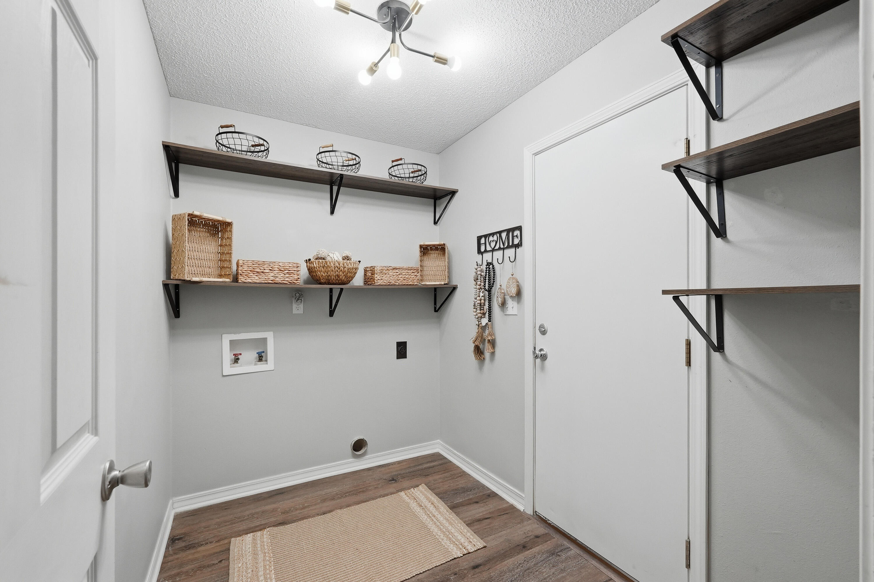 AUBURN ACRES - Residential
