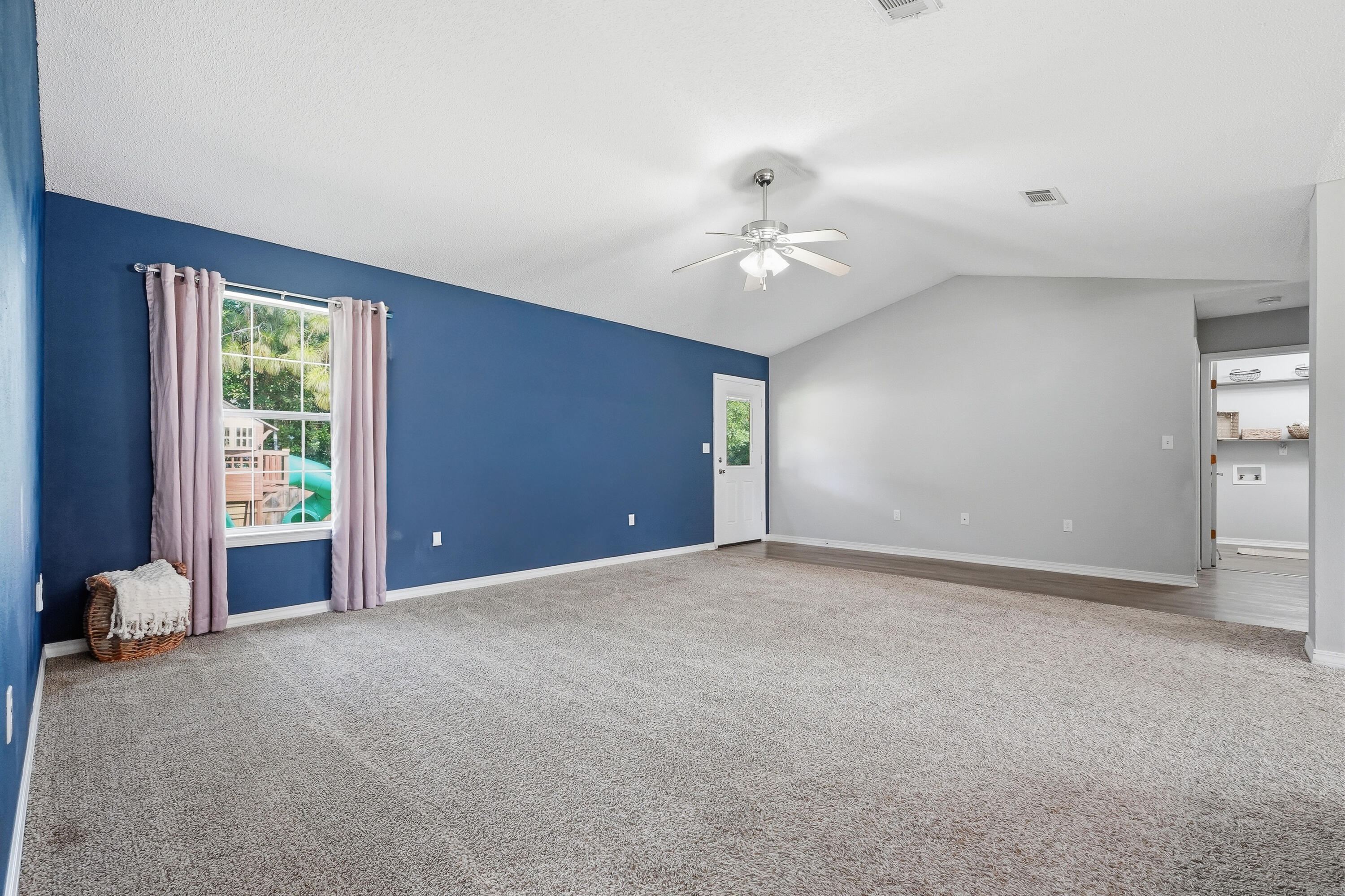 AUBURN ACRES - Residential