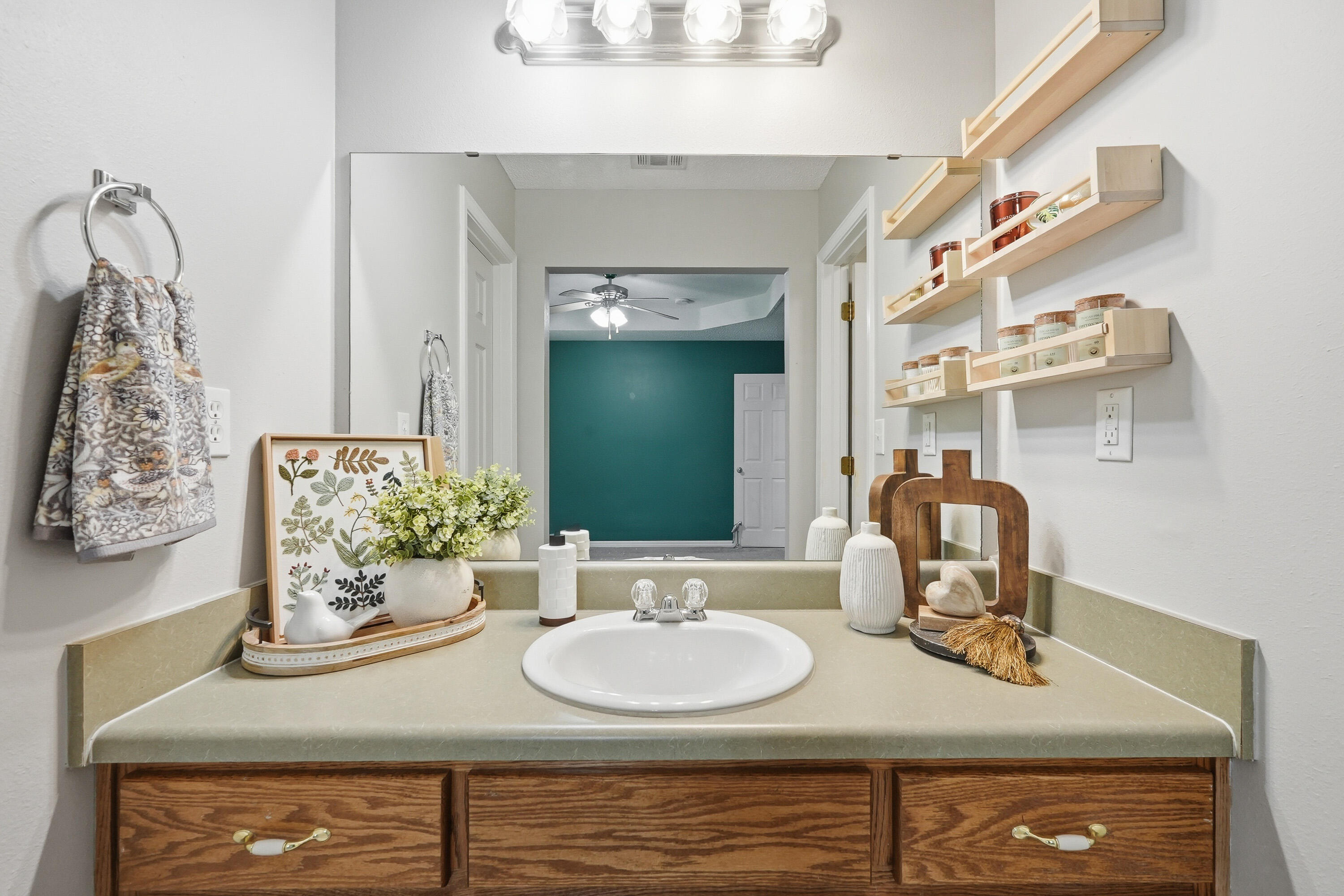 AUBURN ACRES - Residential