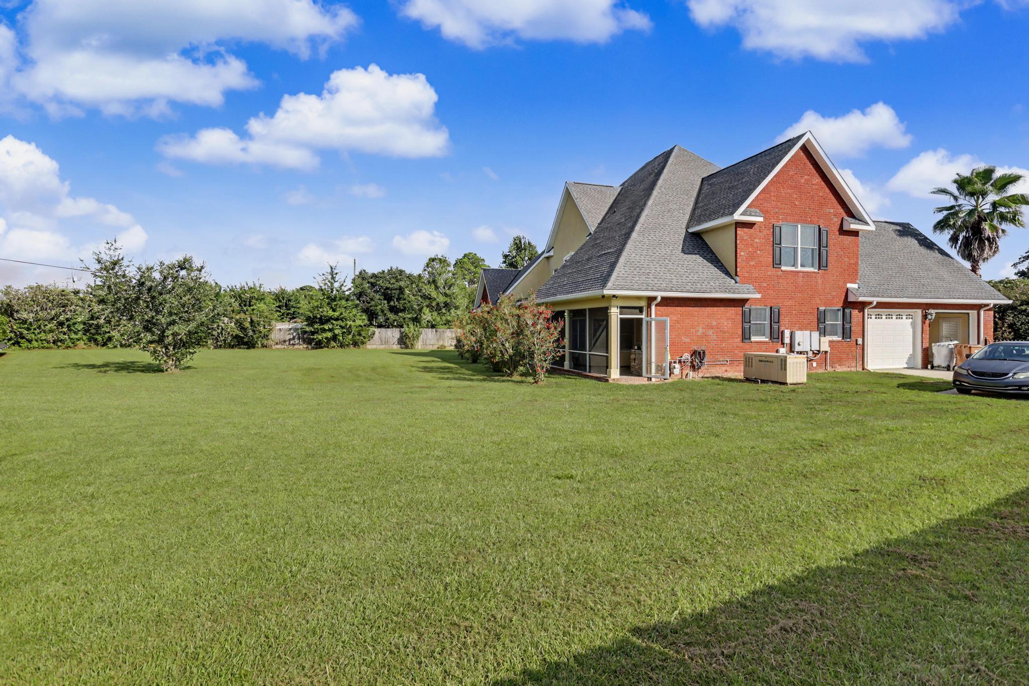 INDIAN HILLS - Residential