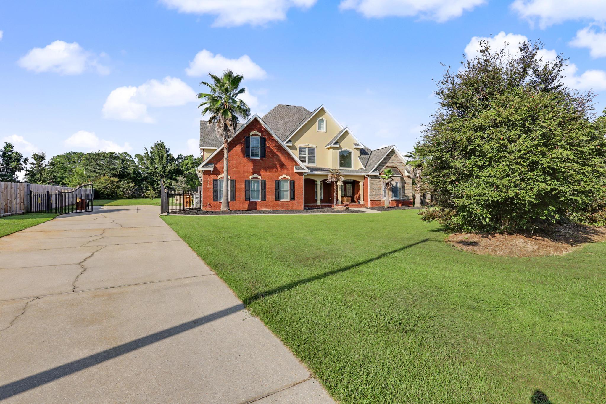 INDIAN HILLS - Residential