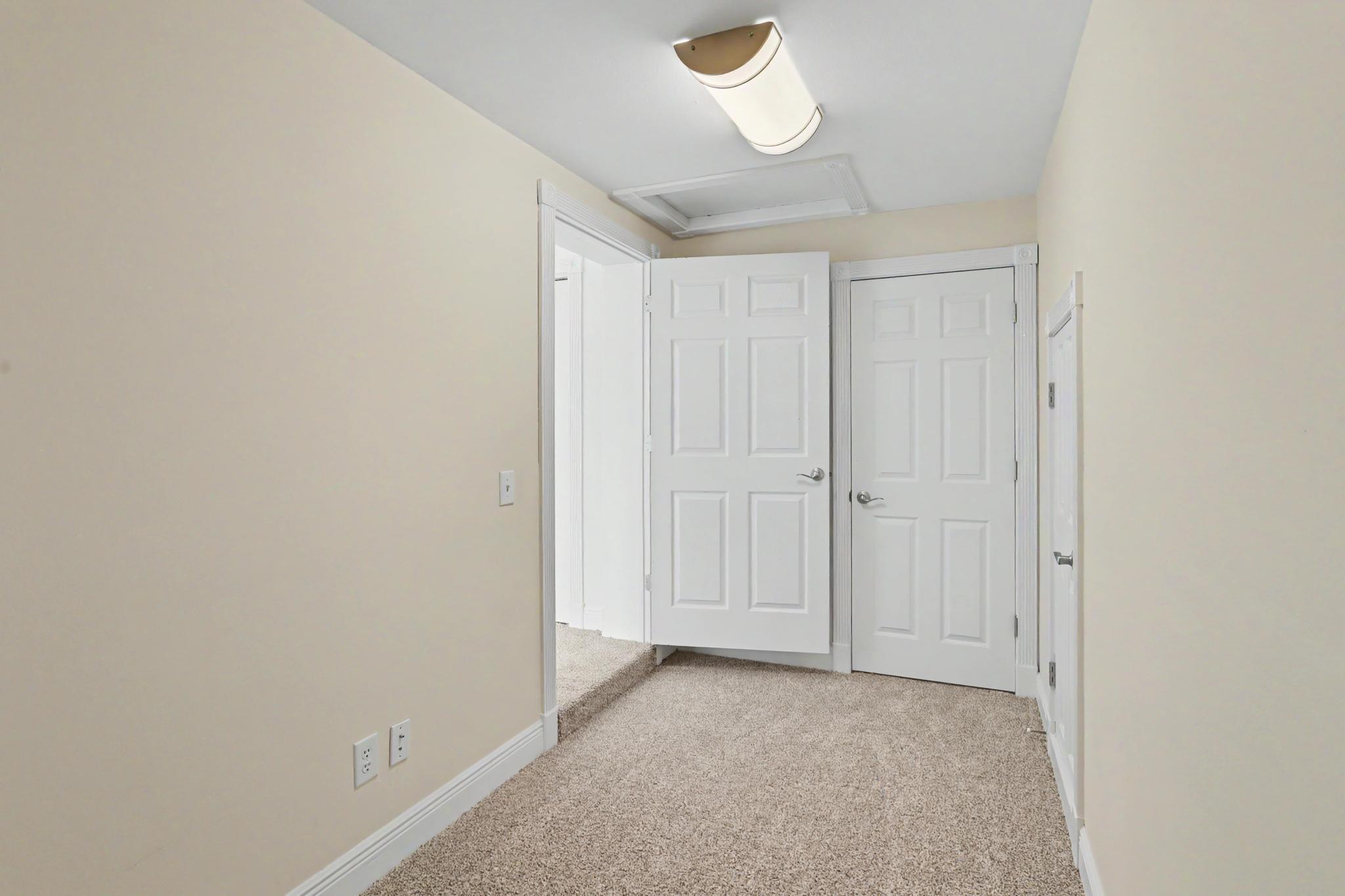 INDIAN HILLS - Residential