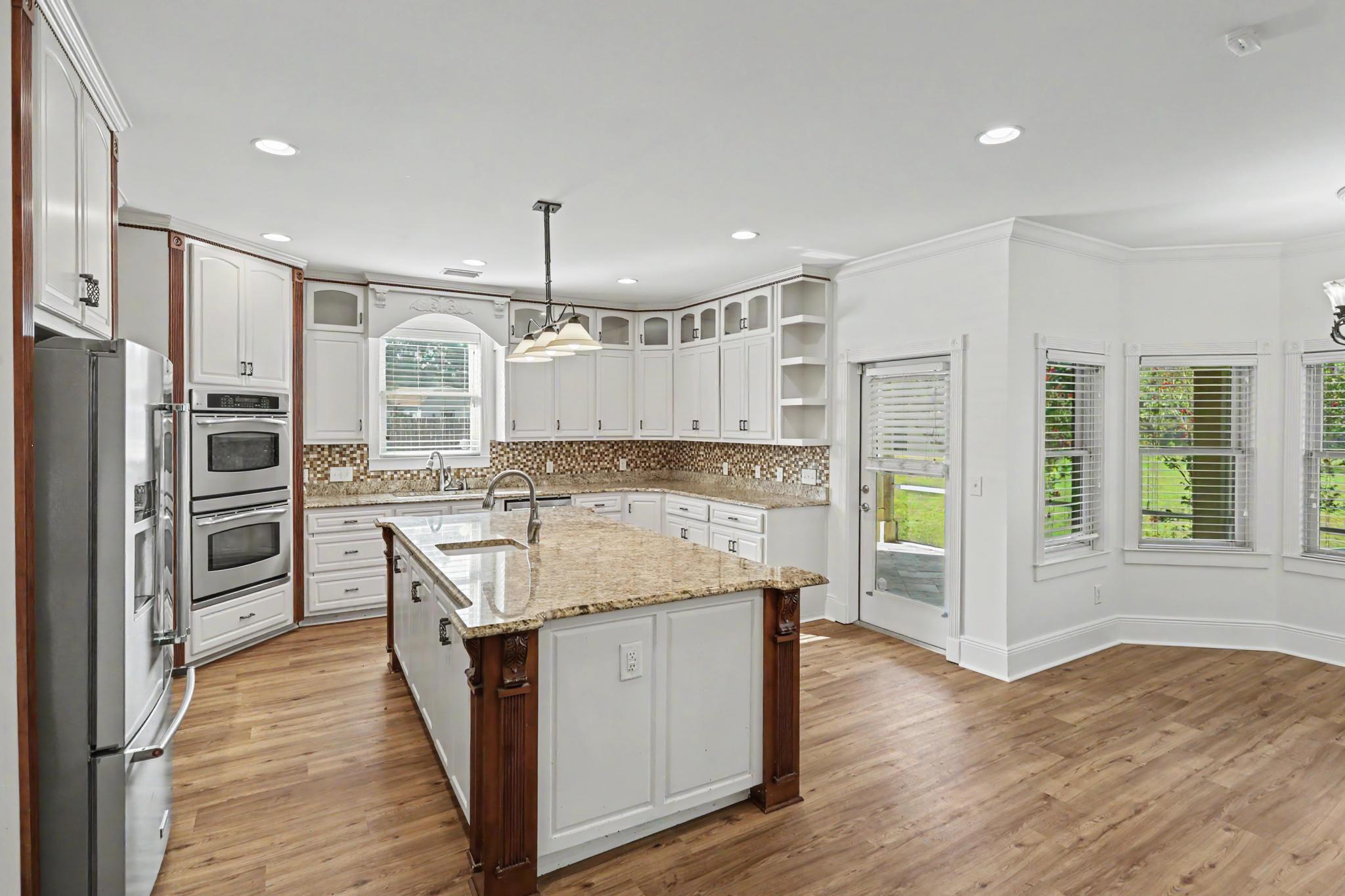 INDIAN HILLS - Residential