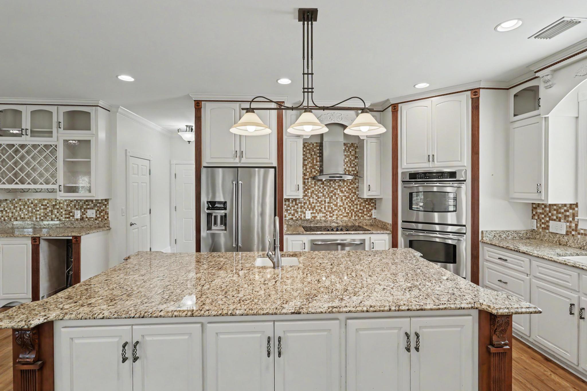 INDIAN HILLS - Residential