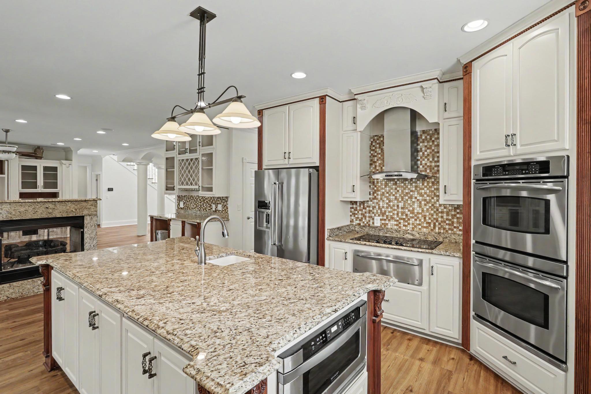 INDIAN HILLS - Residential