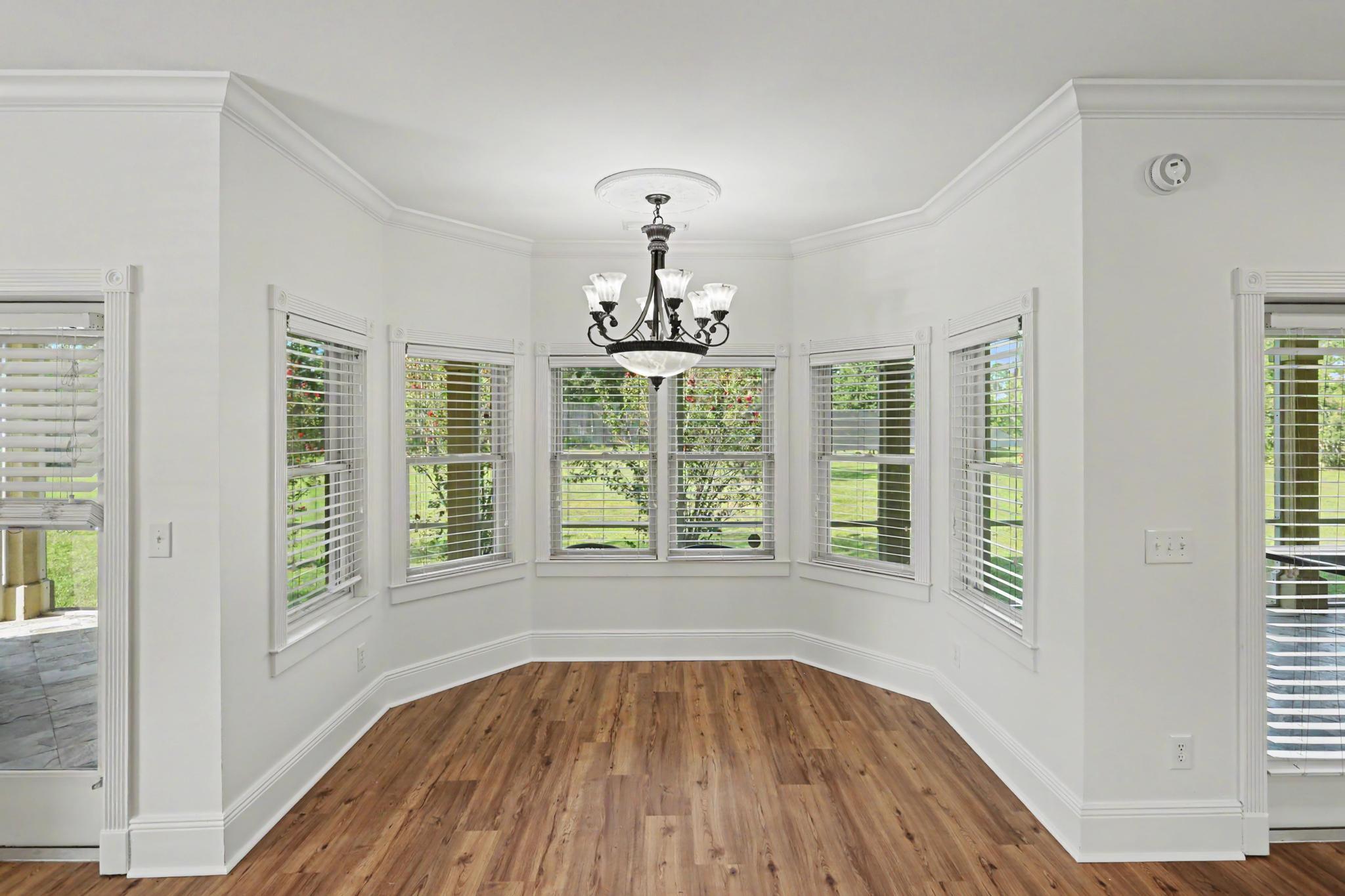 INDIAN HILLS - Residential