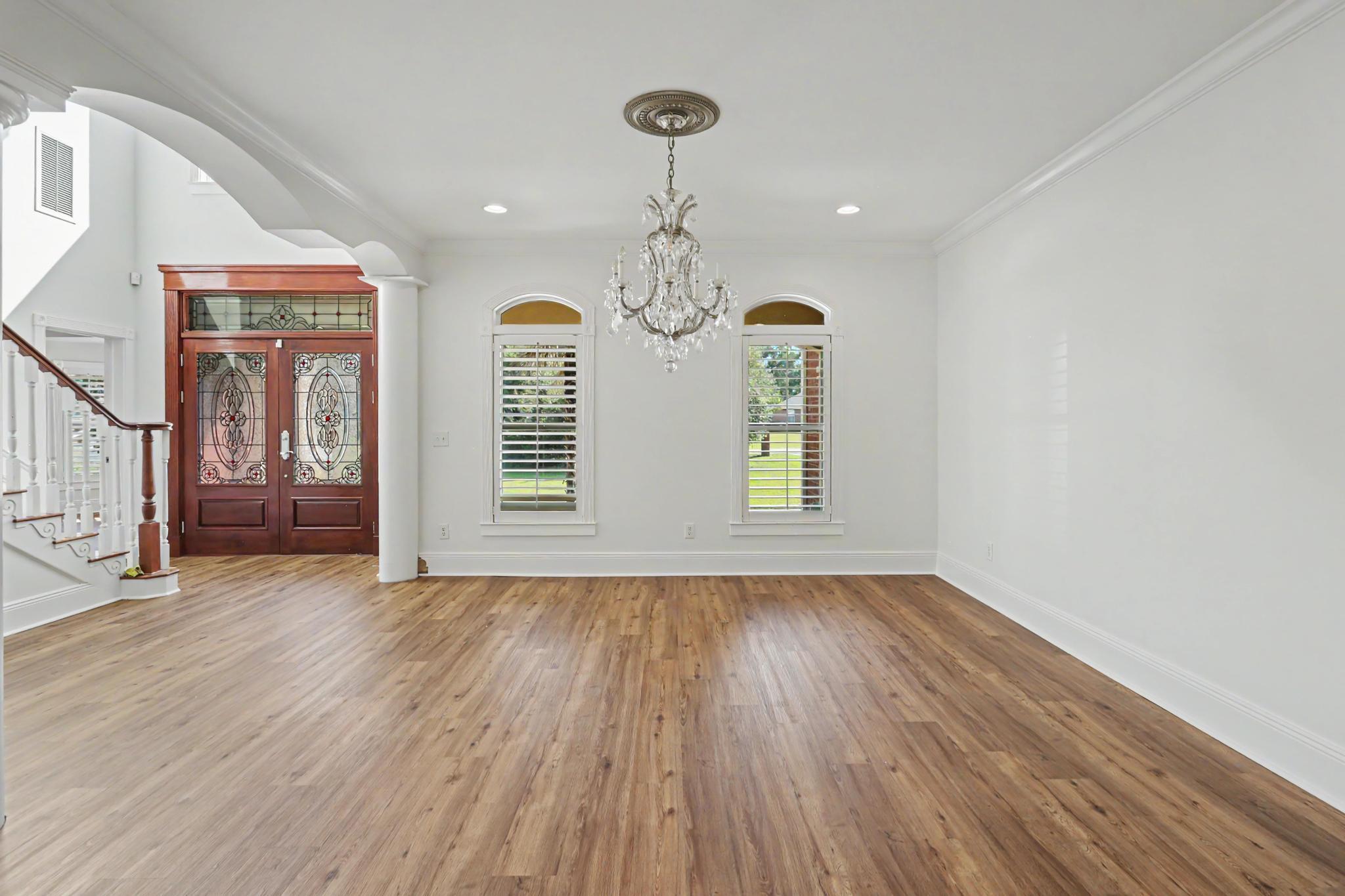 INDIAN HILLS - Residential
