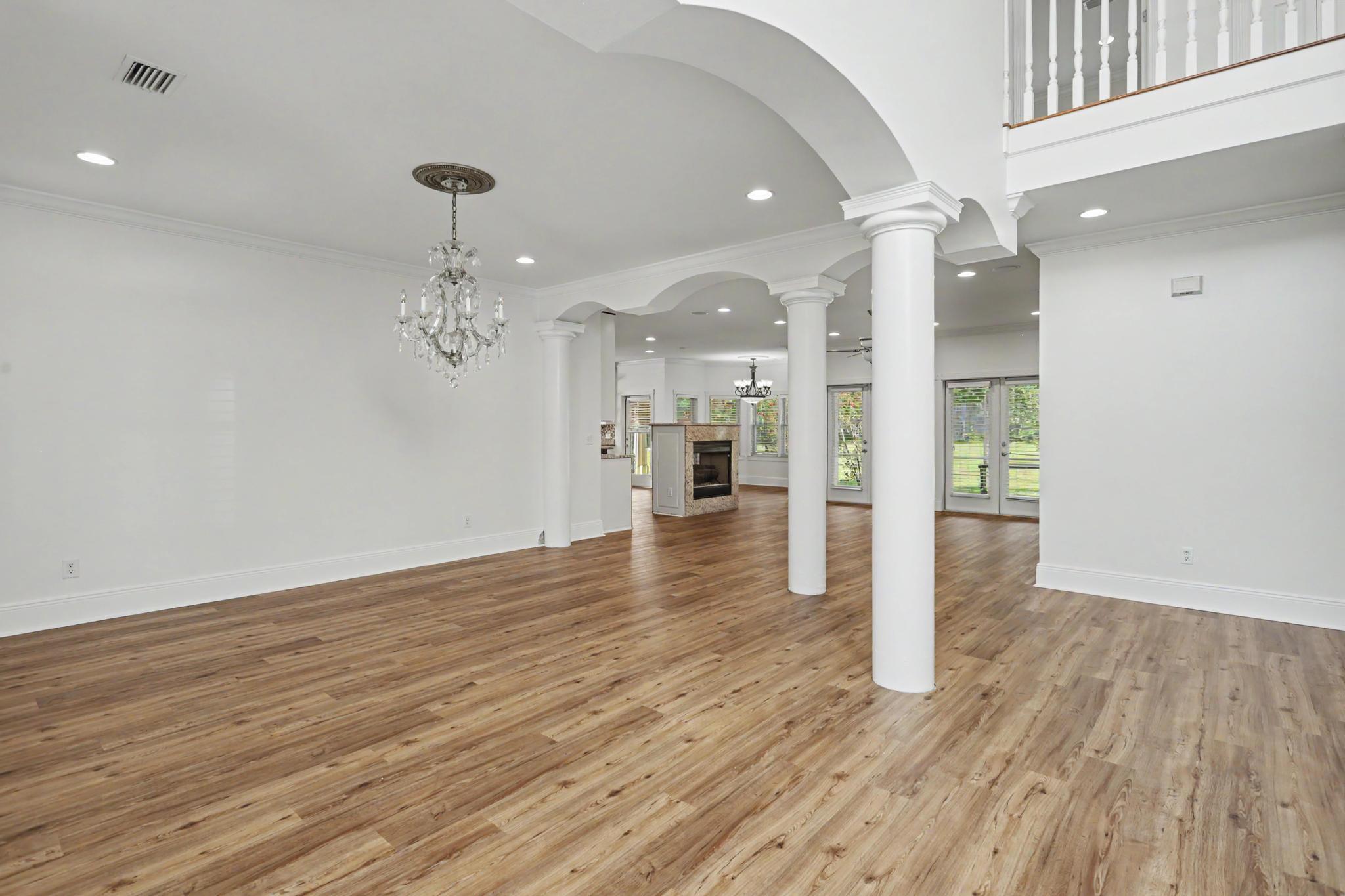 INDIAN HILLS - Residential