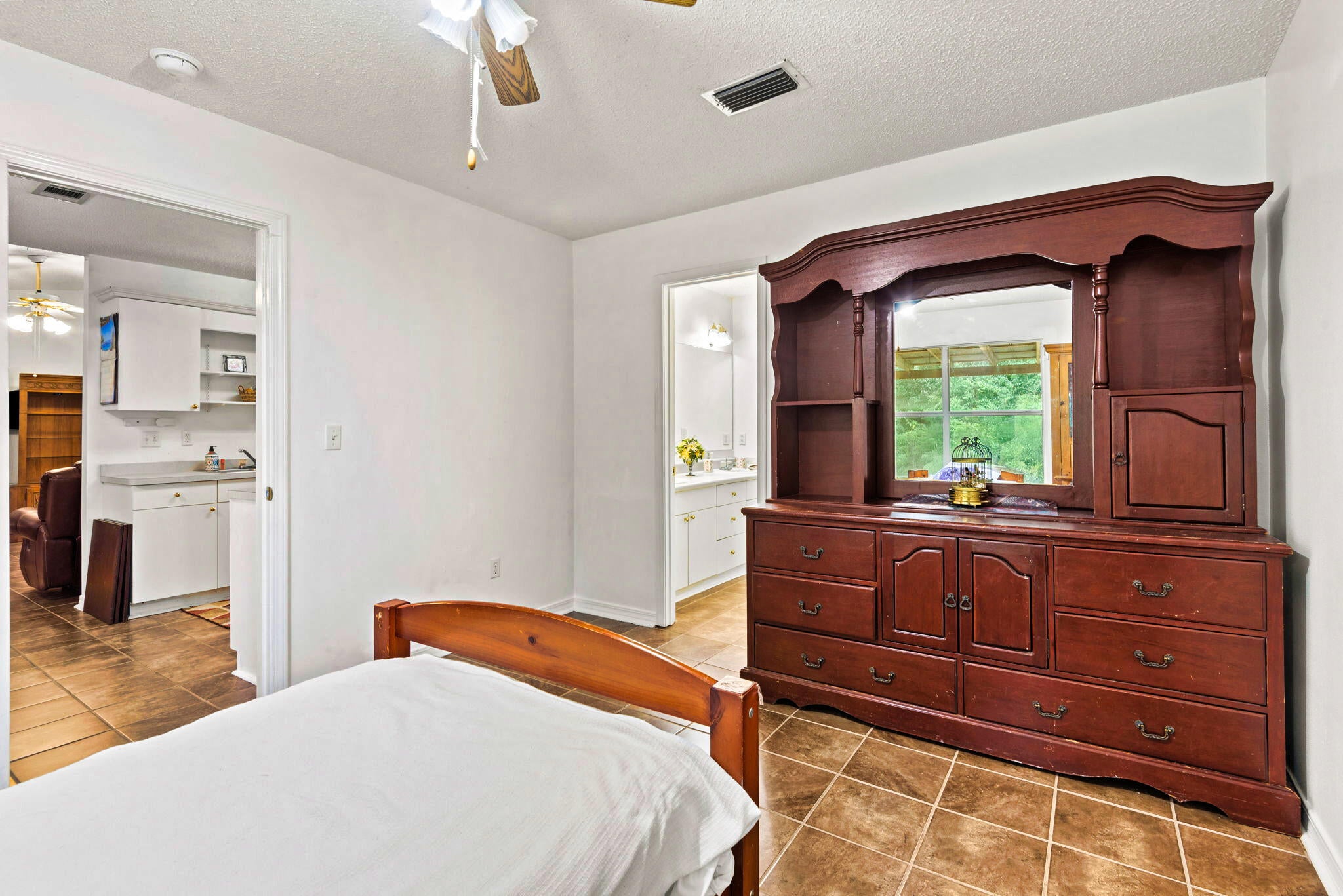 COUNTRYVIEW ESTATES - Residential