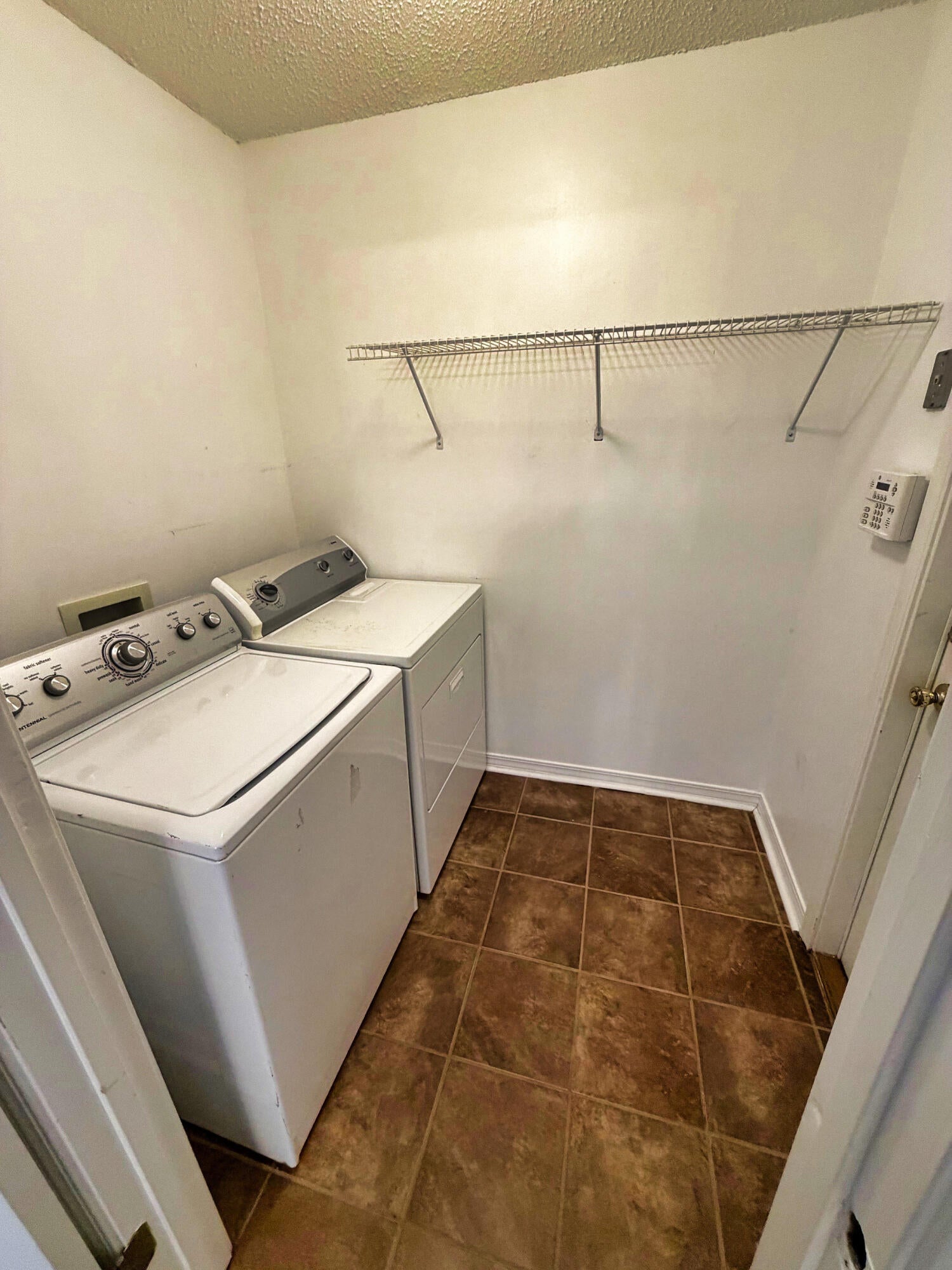 COUNTRYVIEW ESTATES - Residential