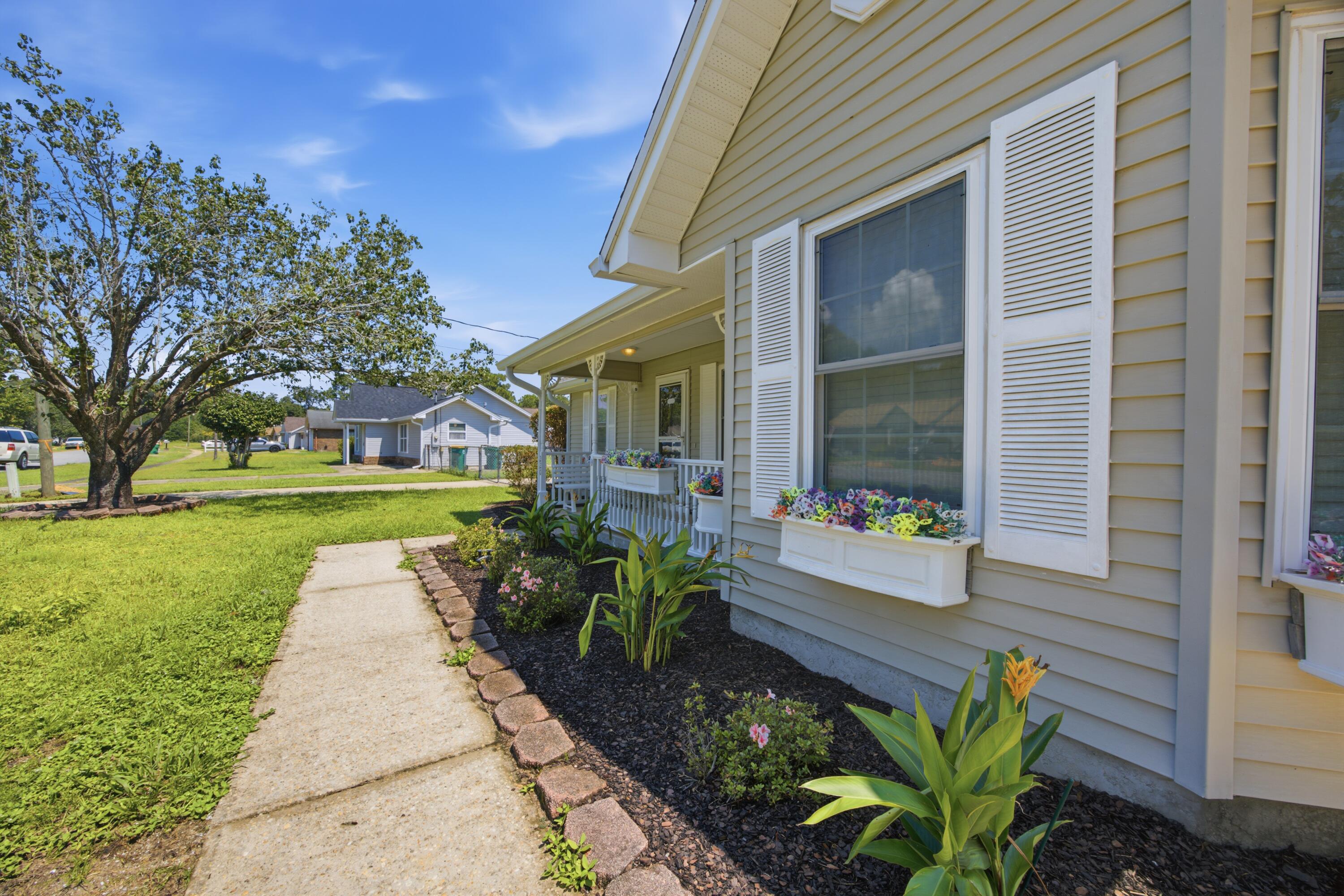 SHOAL WOOD ESTATES 1ST PH 3 - Residential