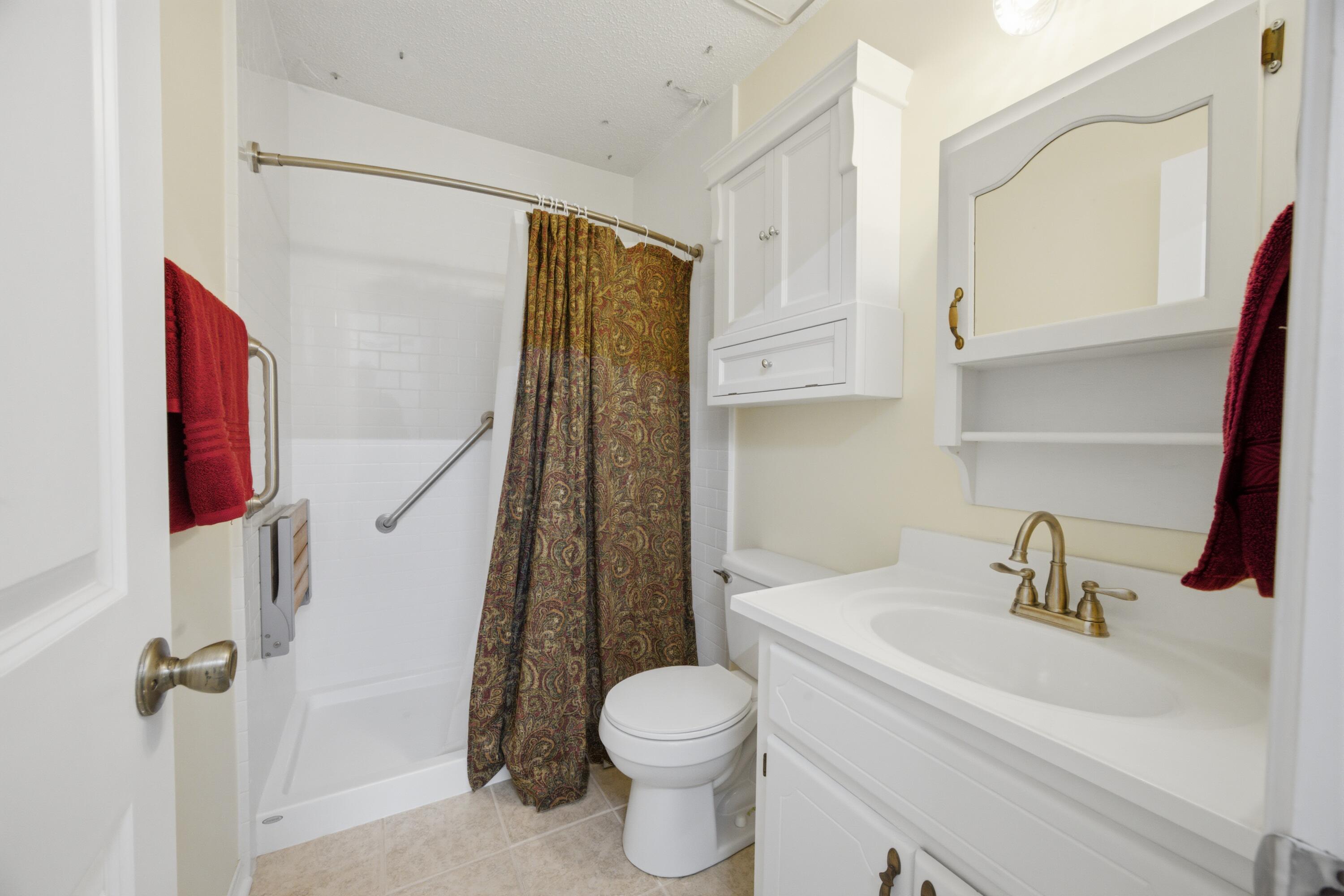 SHOAL WOOD ESTATES 1ST PH 3 - Residential