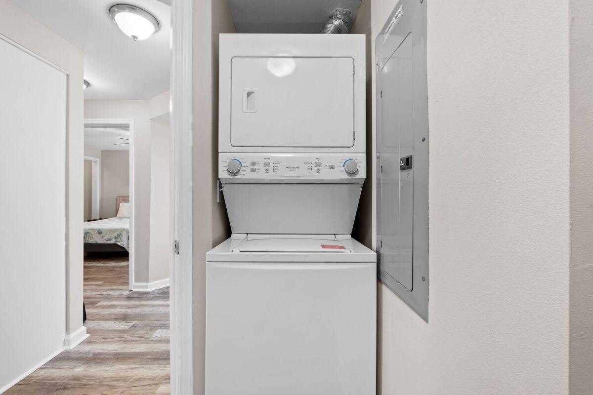 PALMS CONDO - Residential