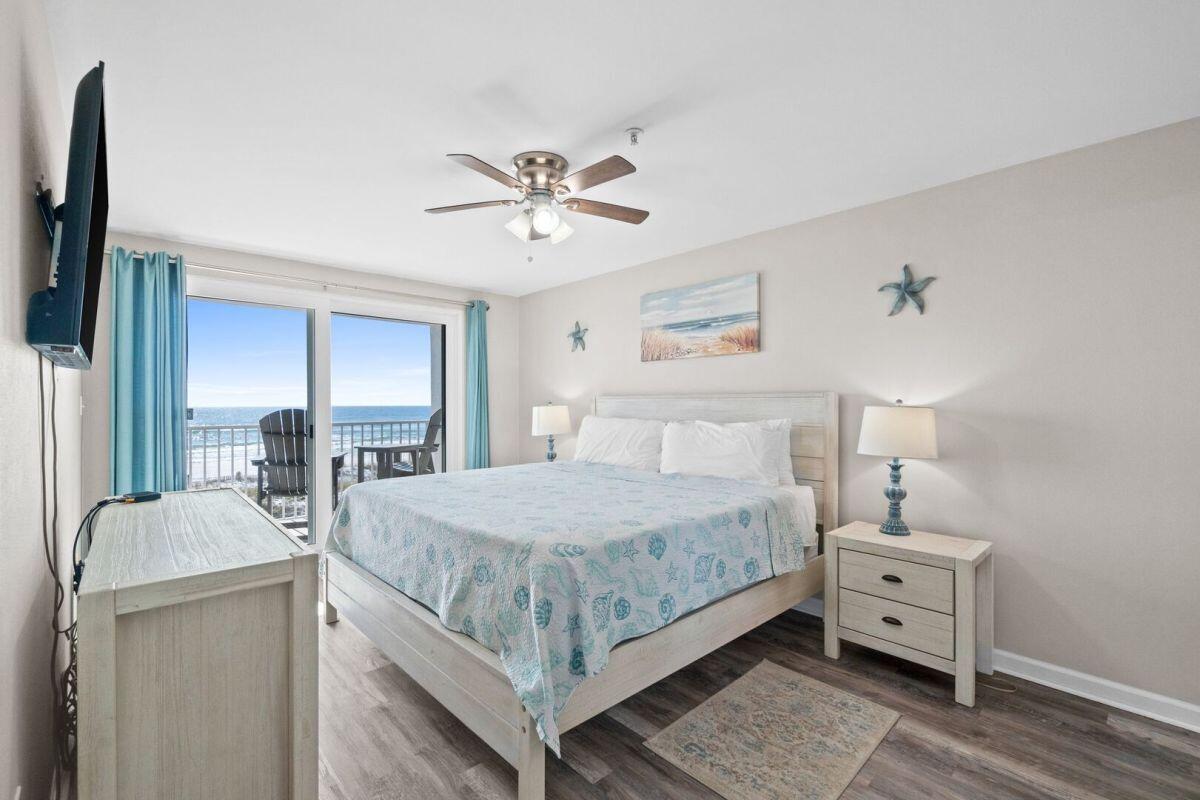 PALMS CONDO - Residential