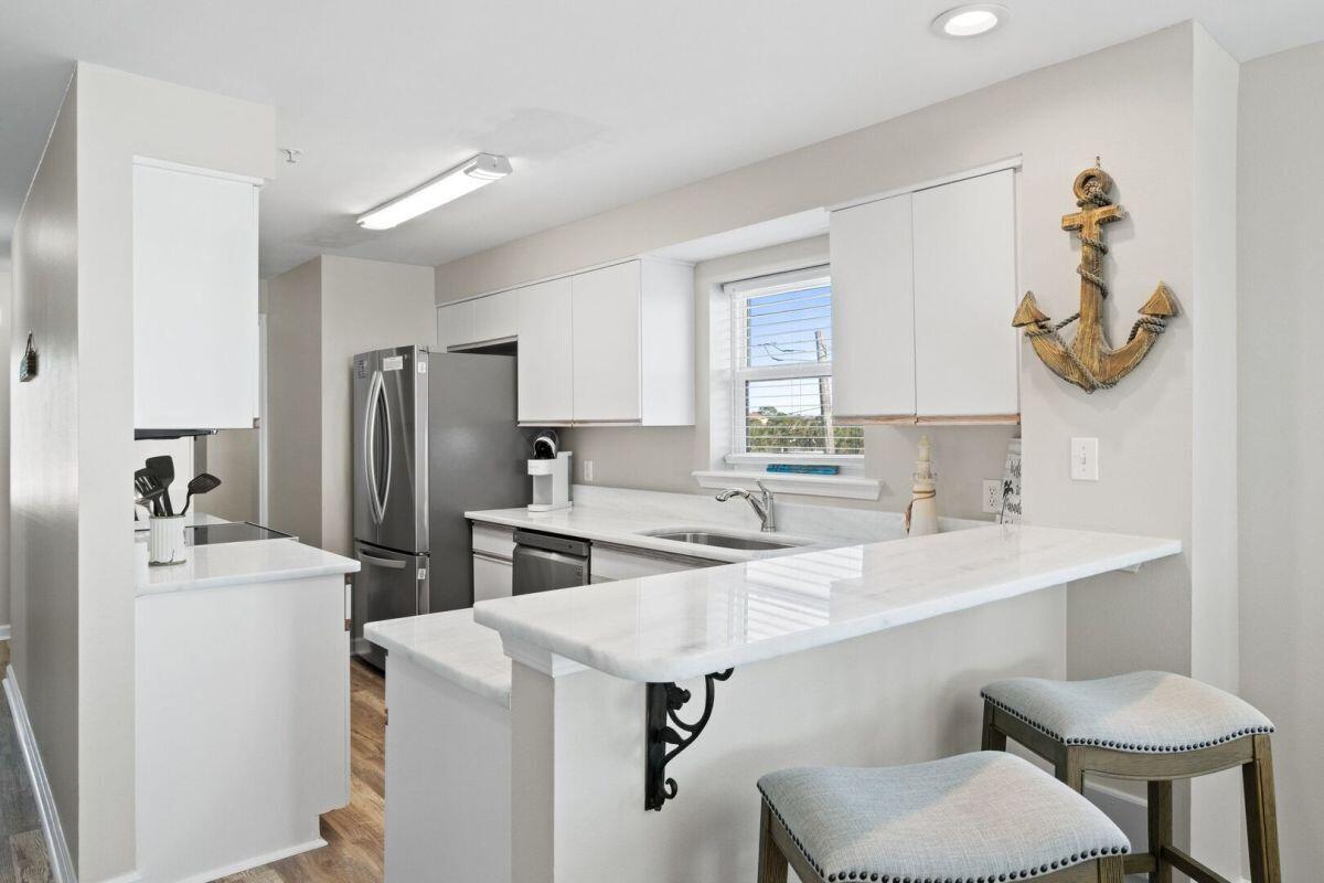 PALMS CONDO - Residential