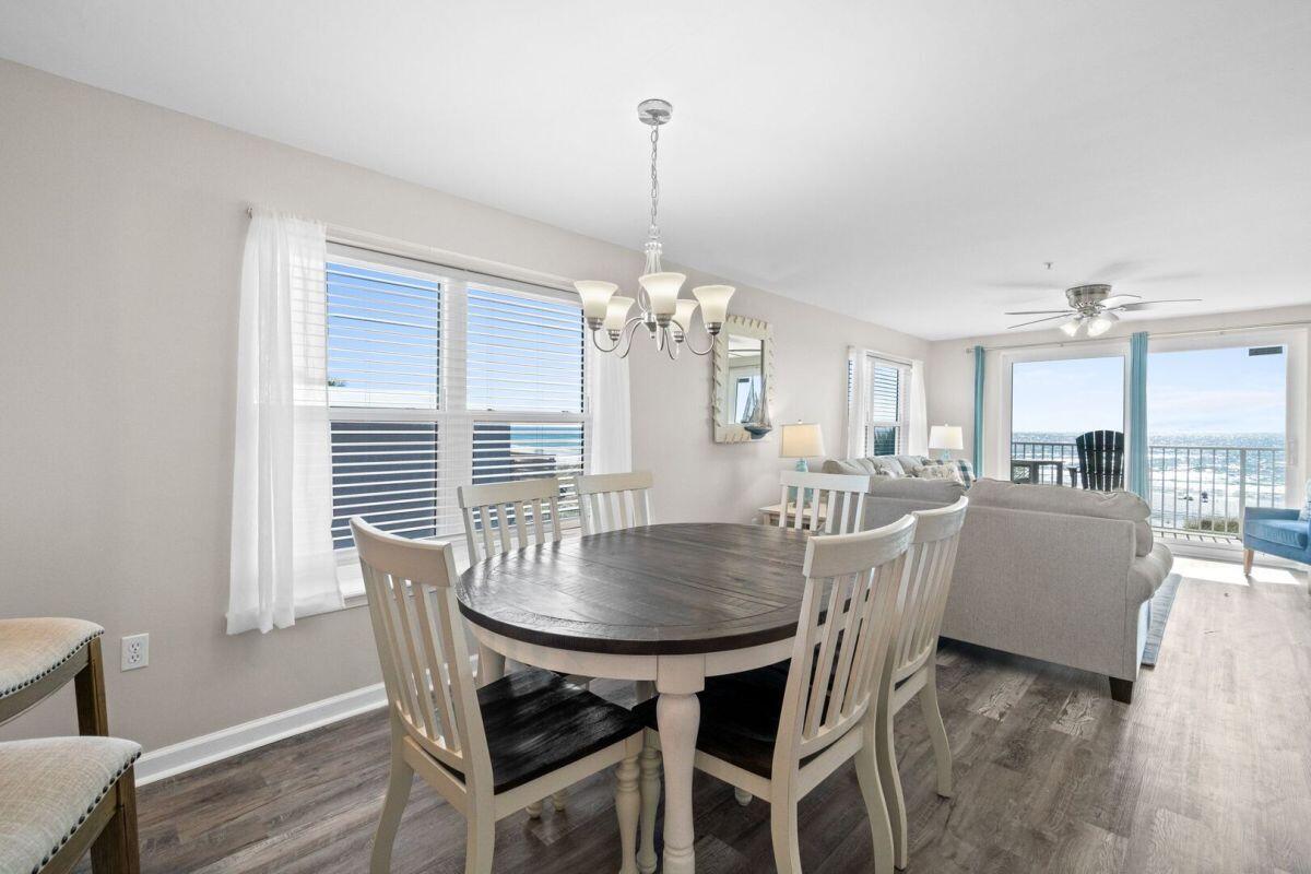 PALMS CONDO - Residential