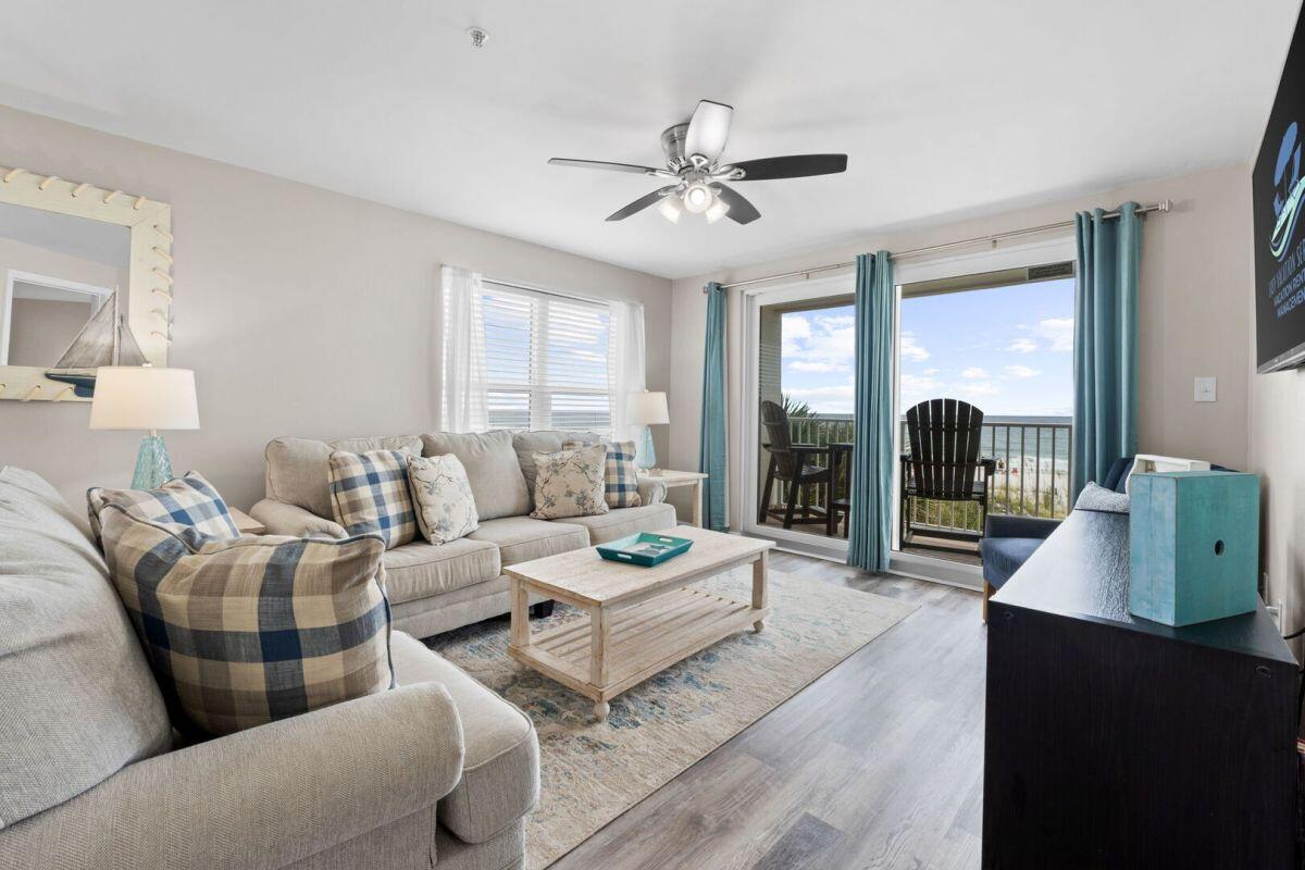 PALMS CONDO - Residential