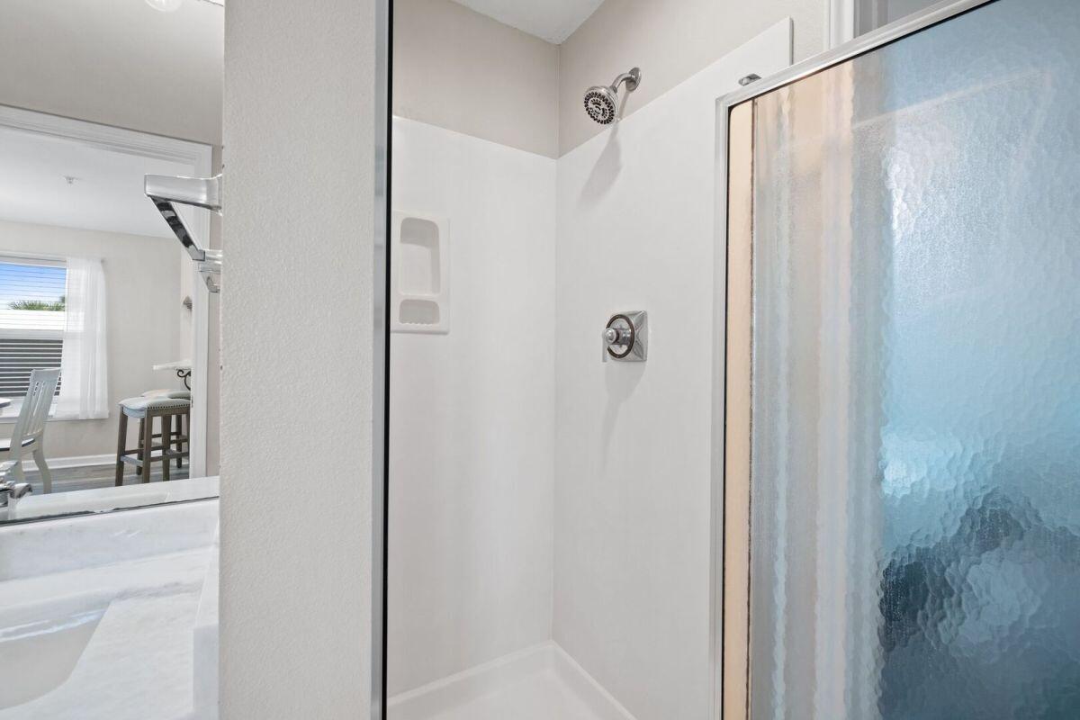 PALMS CONDO - Residential