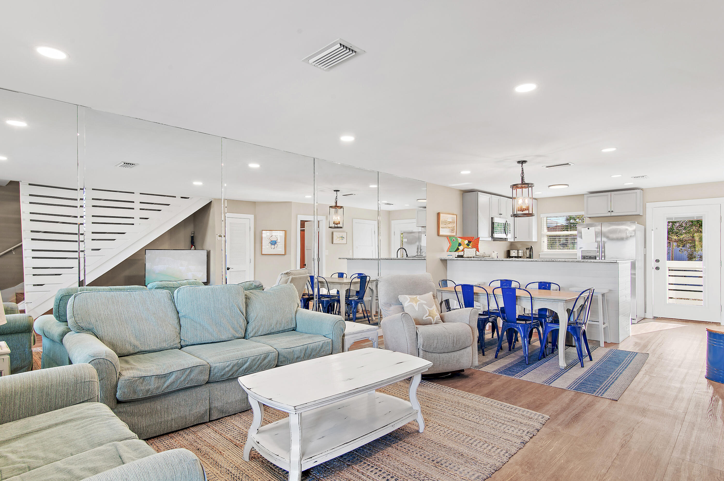 PIRATES COVE INLET CONDO - Residential