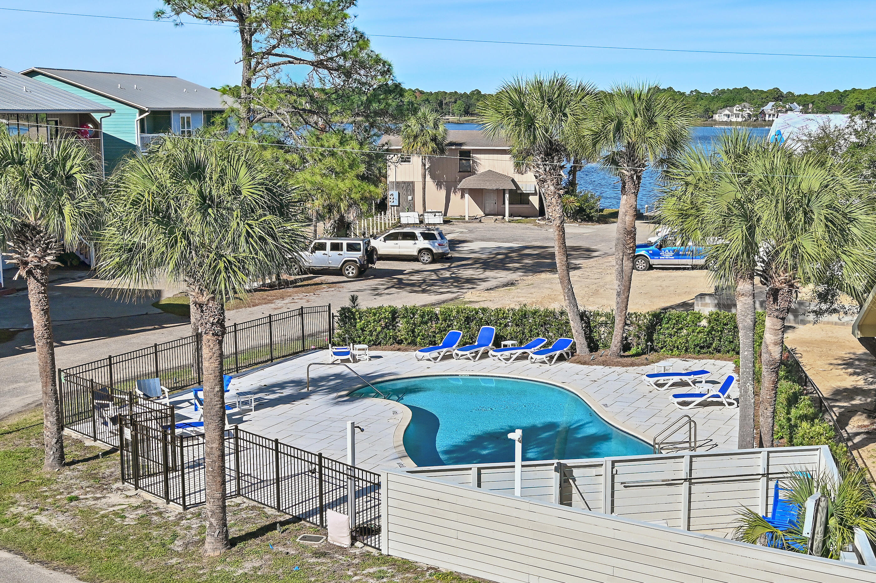 PIRATES COVE INLET CONDO - Residential
