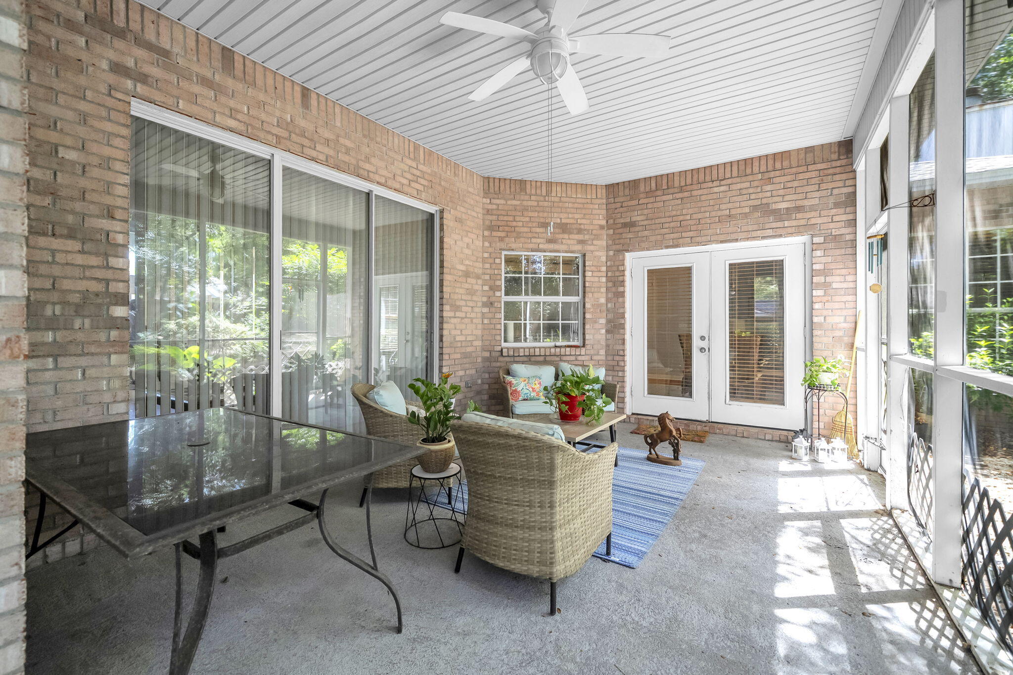 PARKWOOD ESTATES PH 1 BLUEWATER BAY - Residential