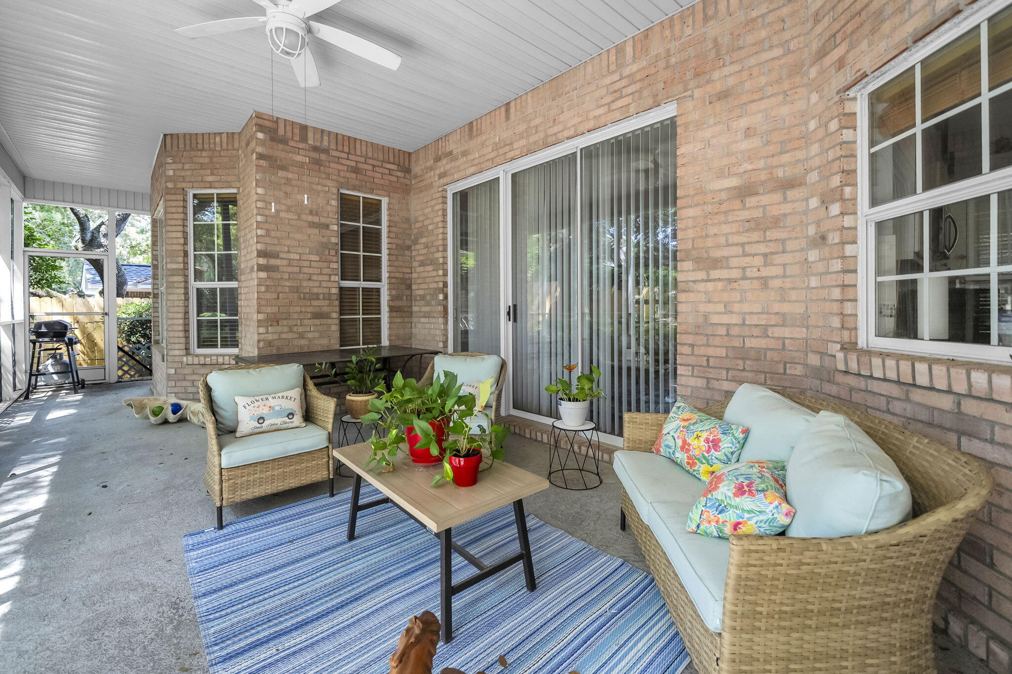 PARKWOOD ESTATES PH 1 BLUEWATER BAY - Residential
