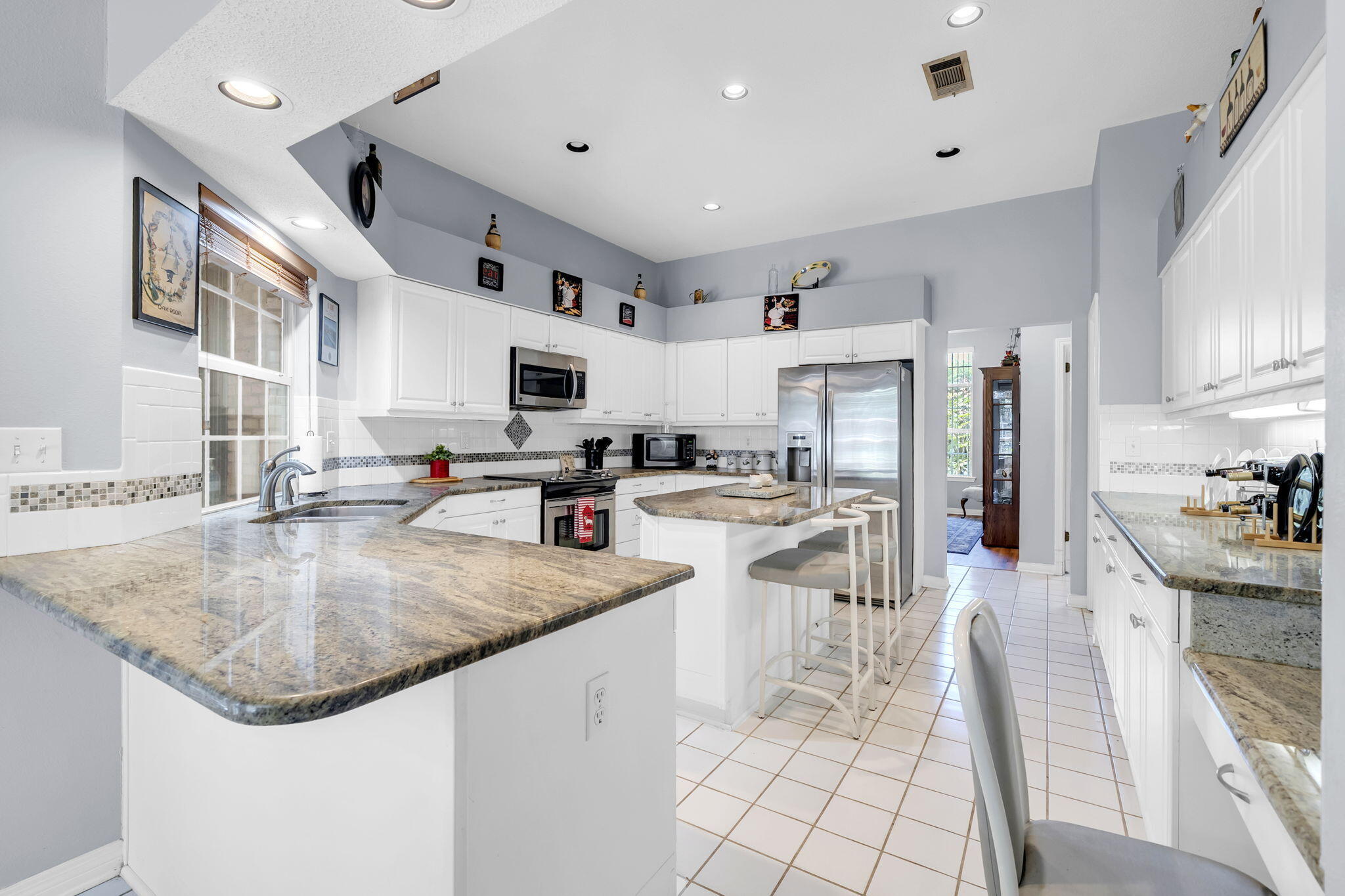 PARKWOOD ESTATES PH 1 BLUEWATER BAY - Residential
