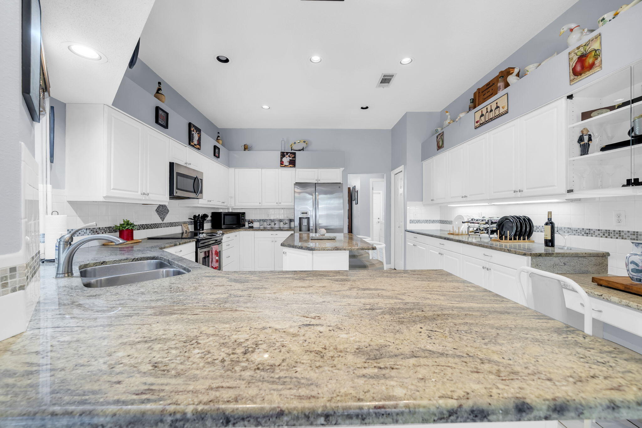 PARKWOOD ESTATES PH 1 BLUEWATER BAY - Residential