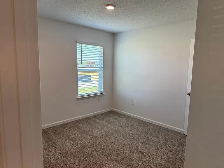 Owl's Head East - Residential Lease