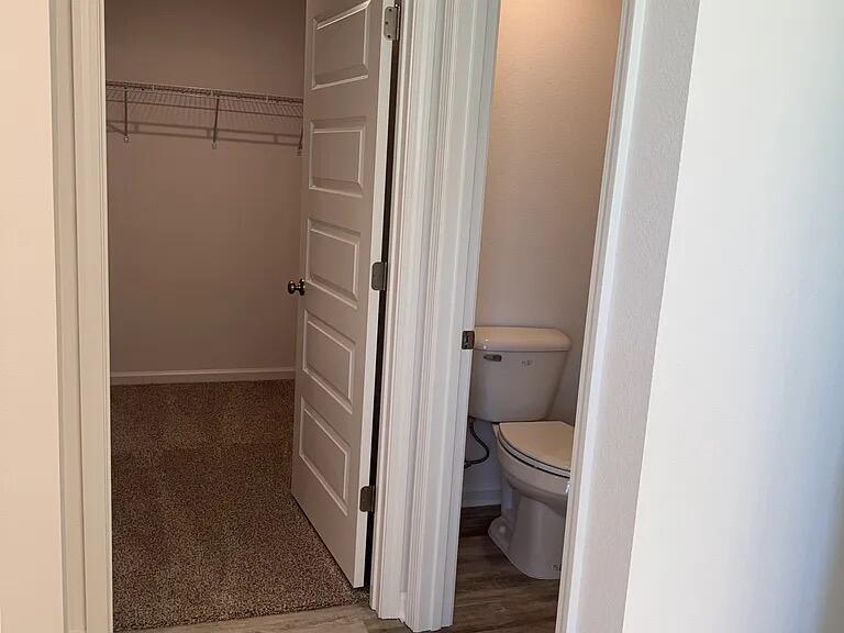 Owl's Head East - Residential Lease
