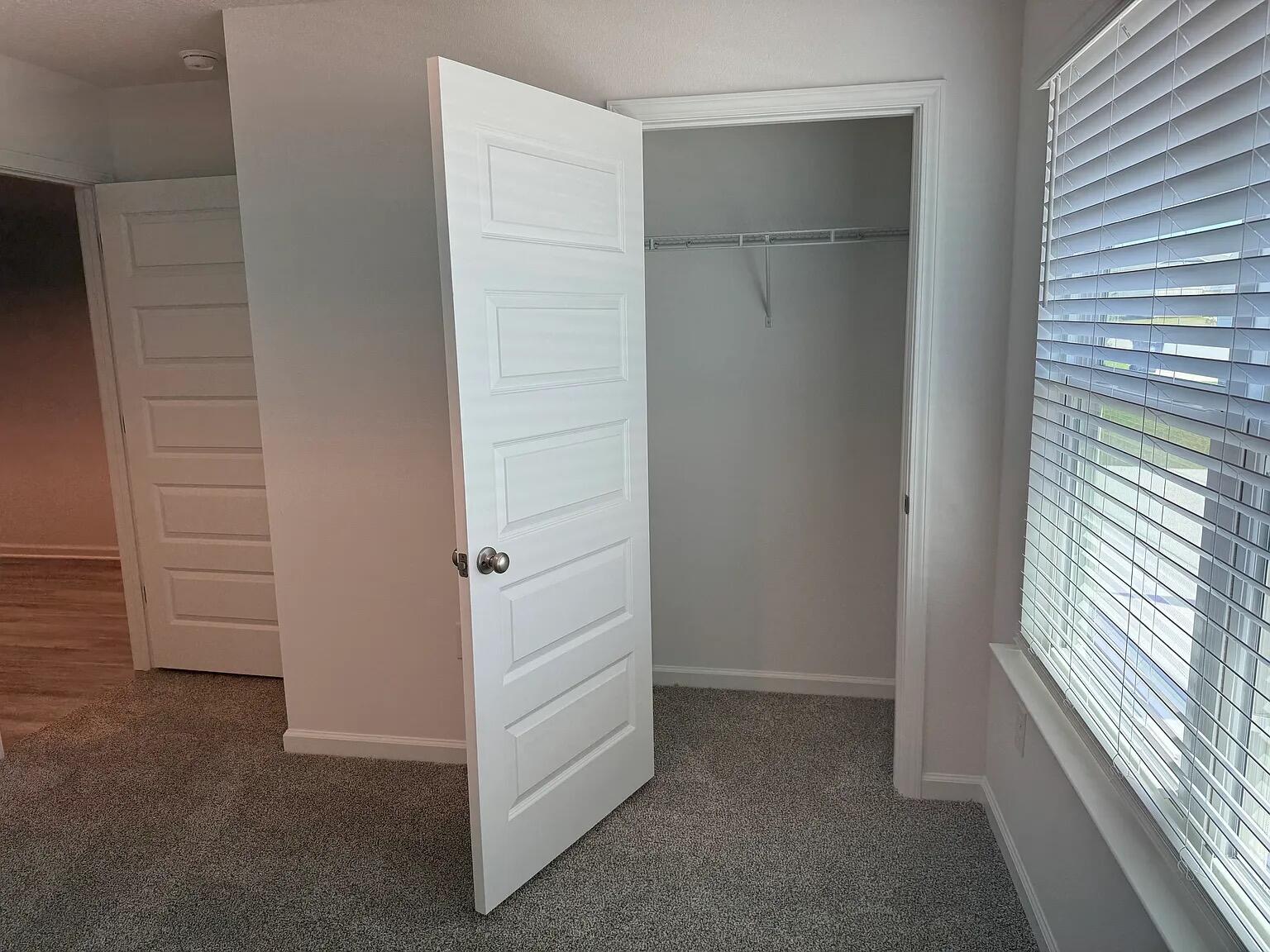 Owl's Head East - Residential Lease