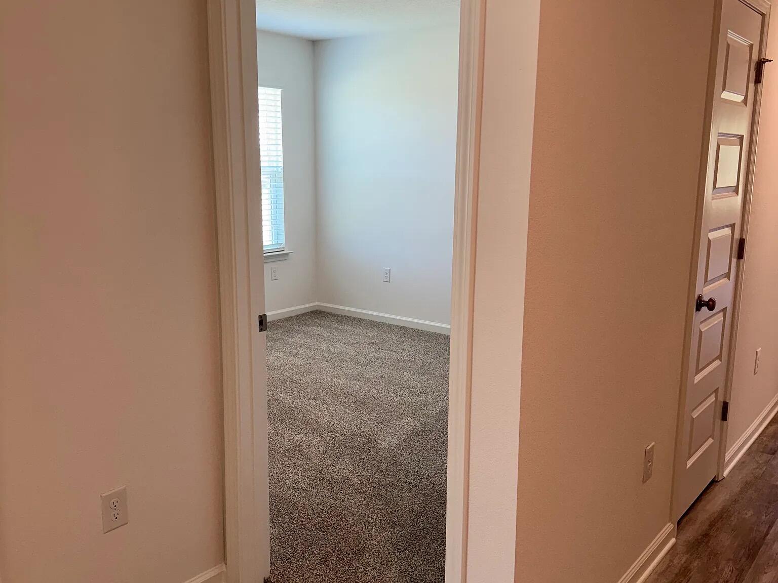 Owl's Head East - Residential Lease