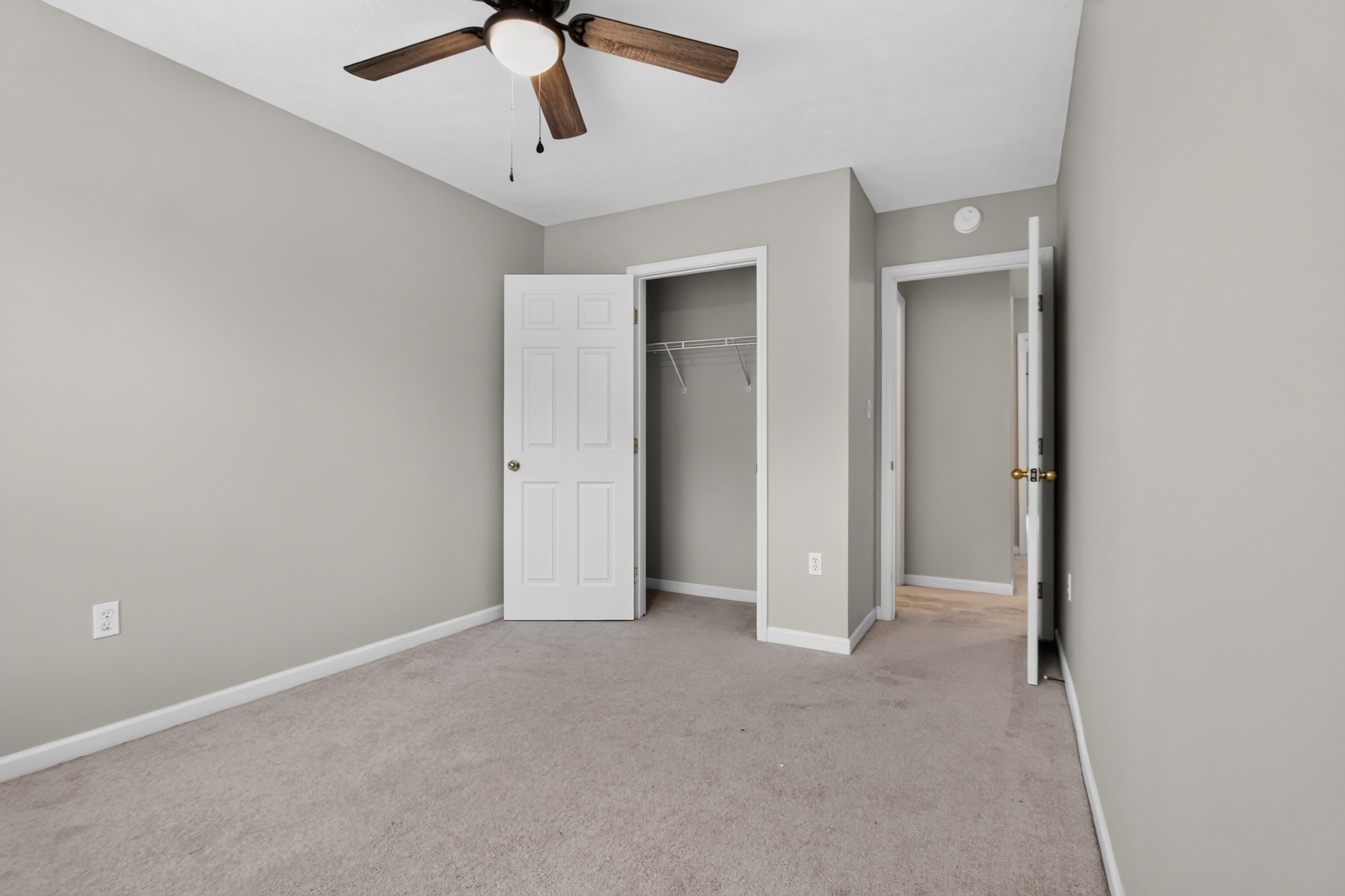 ROLLING PINES - Residential Lease