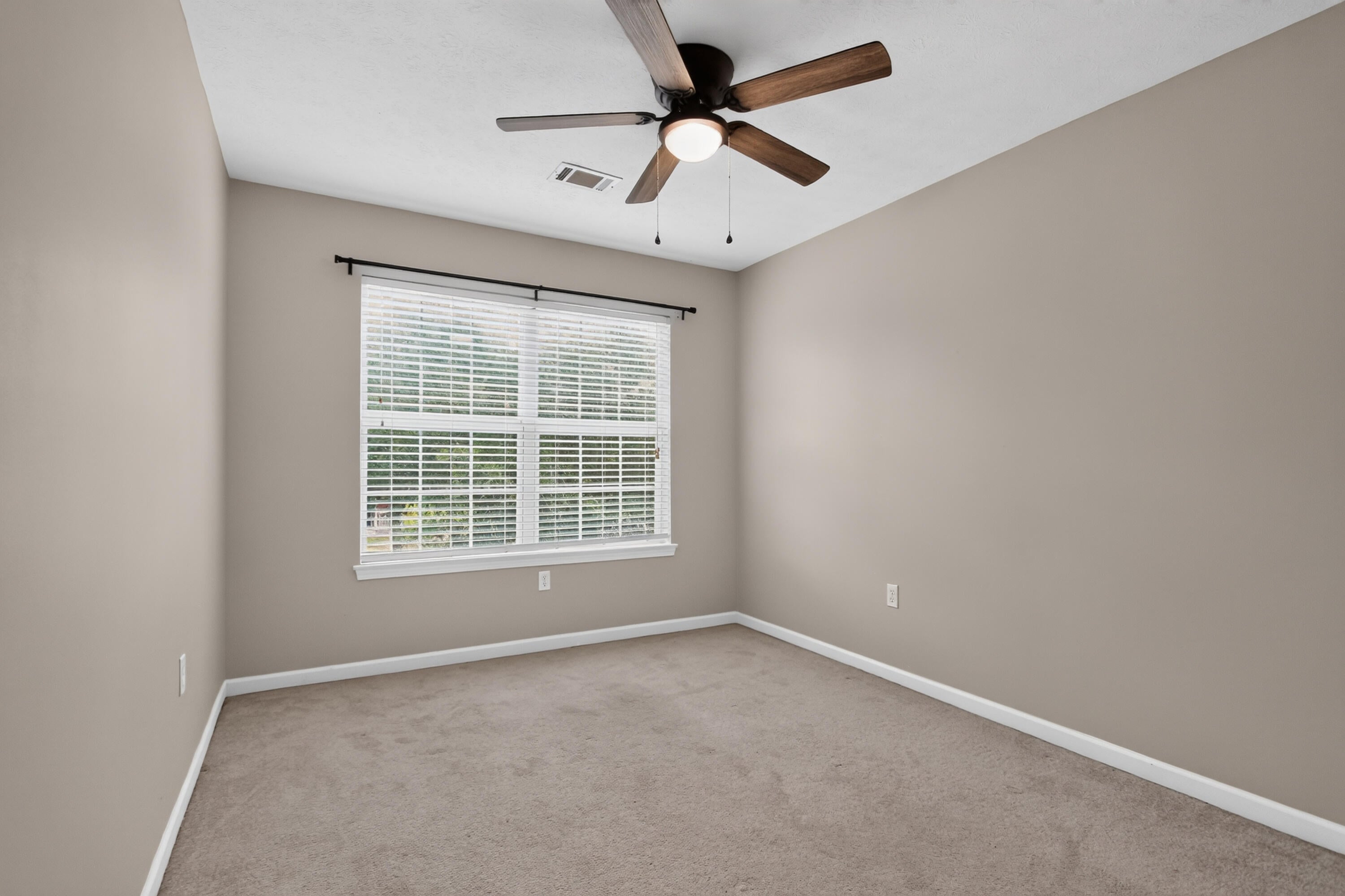ROLLING PINES - Residential Lease