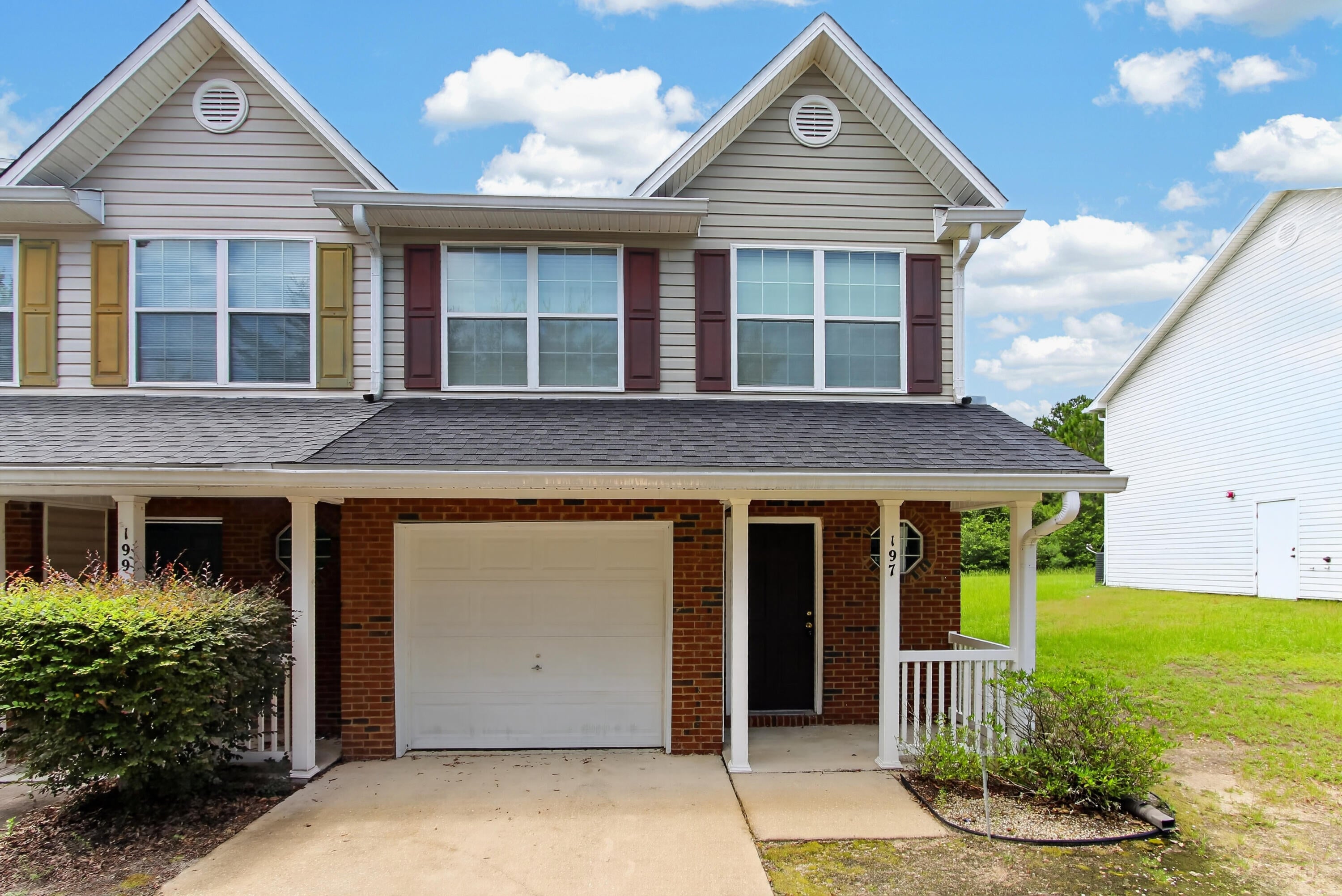 ROLLING PINES - Residential Lease