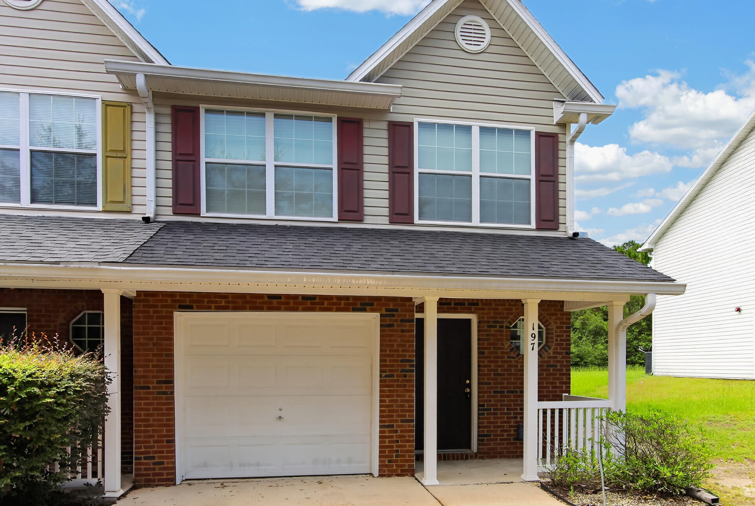 ROLLING PINES - Residential Lease