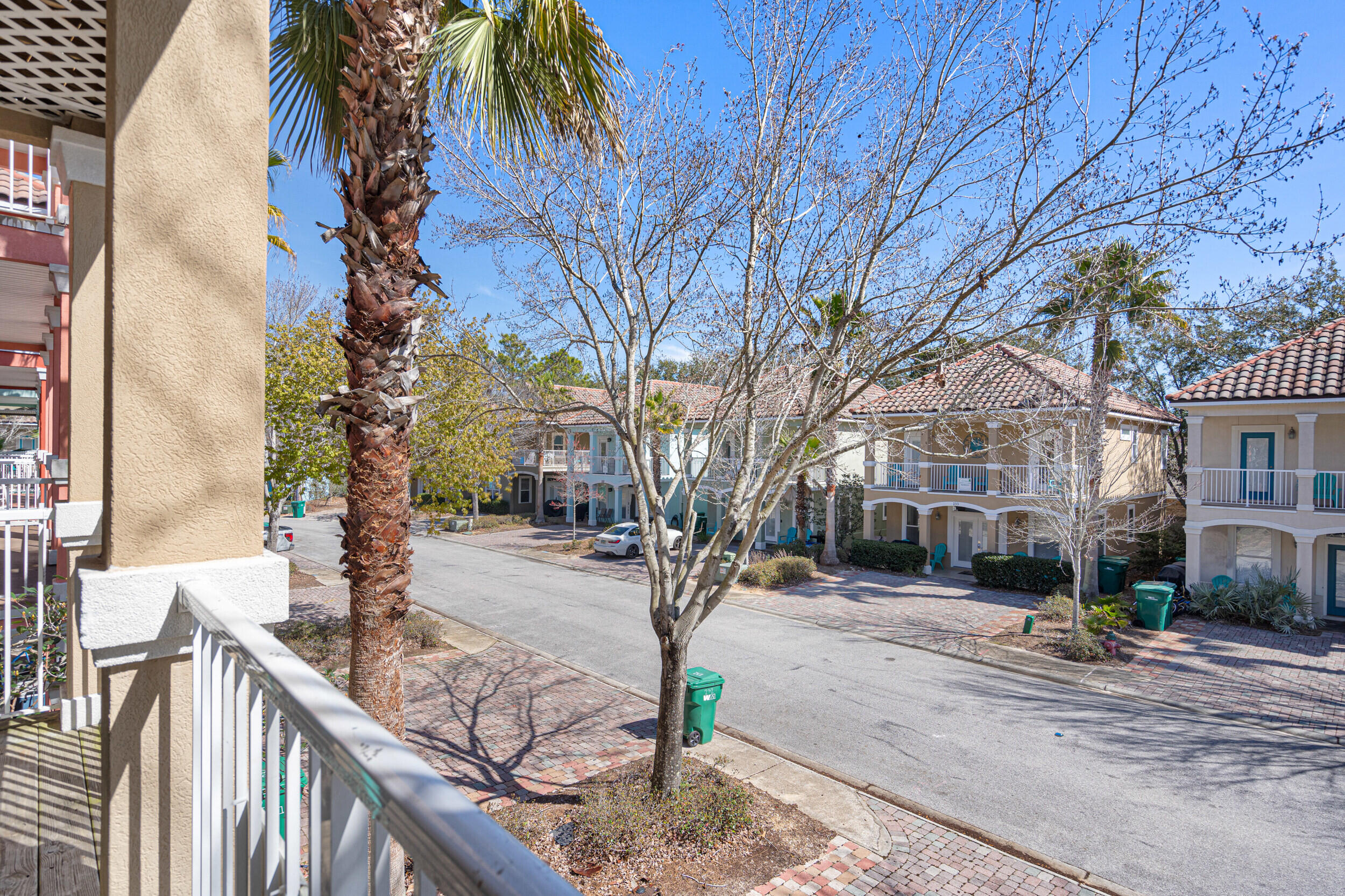 VILLAGES OF CRYSTAL BEACH - Residential