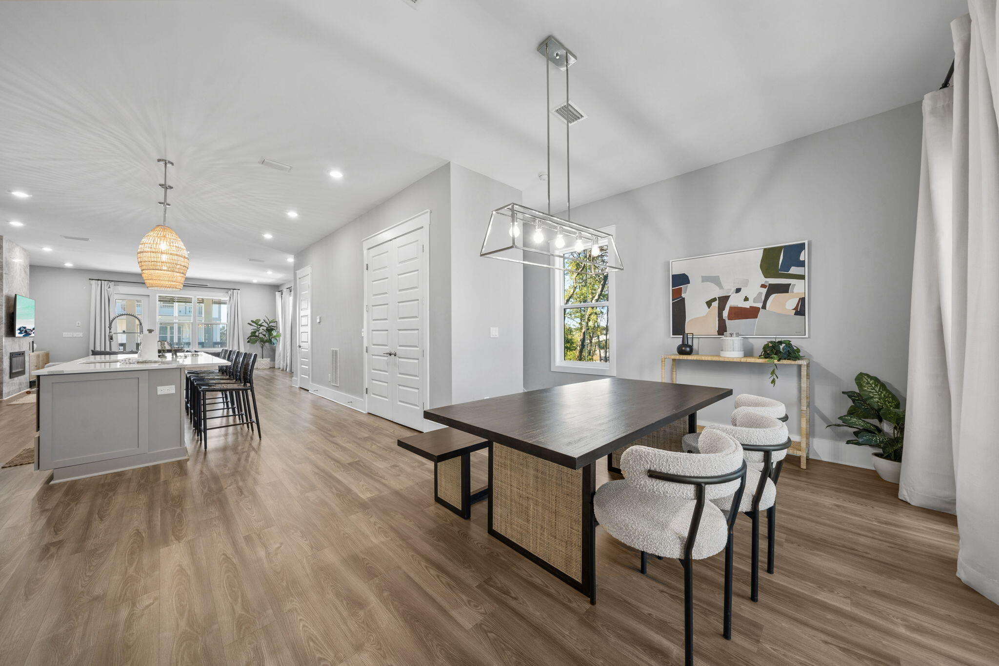 TWIN PALMS - Residential