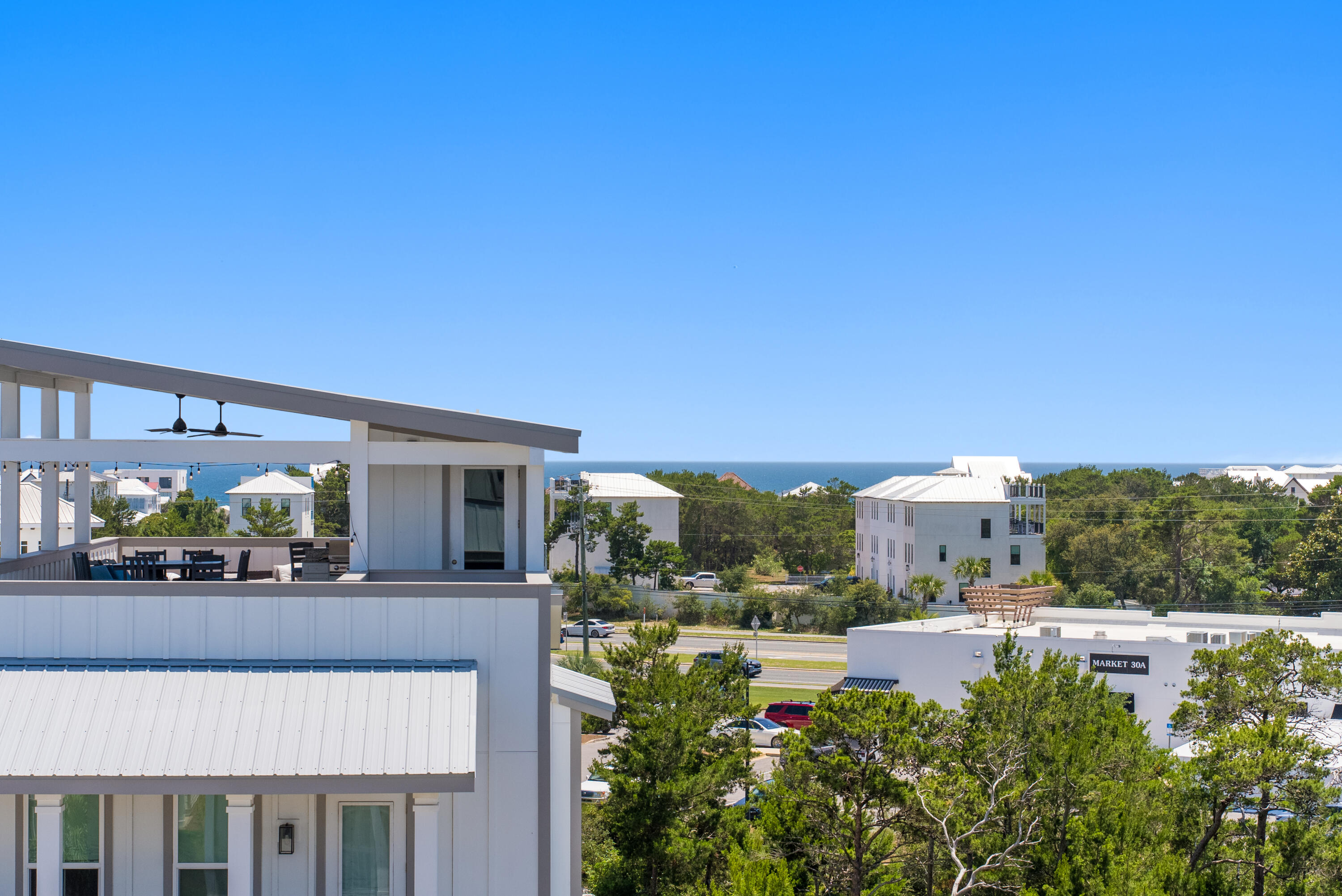 TWIN PALMS - Residential